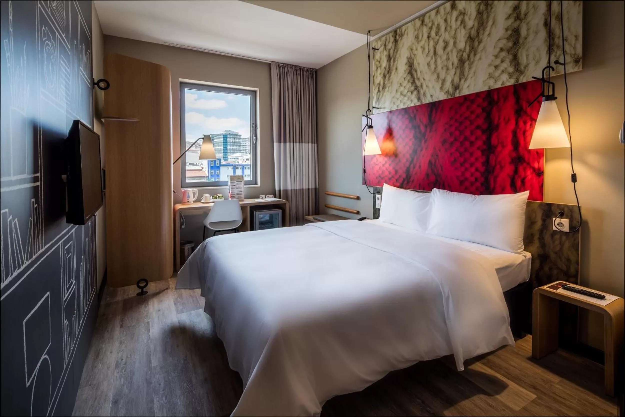 Photo of the whole room, Bed in Ibis Istanbul West