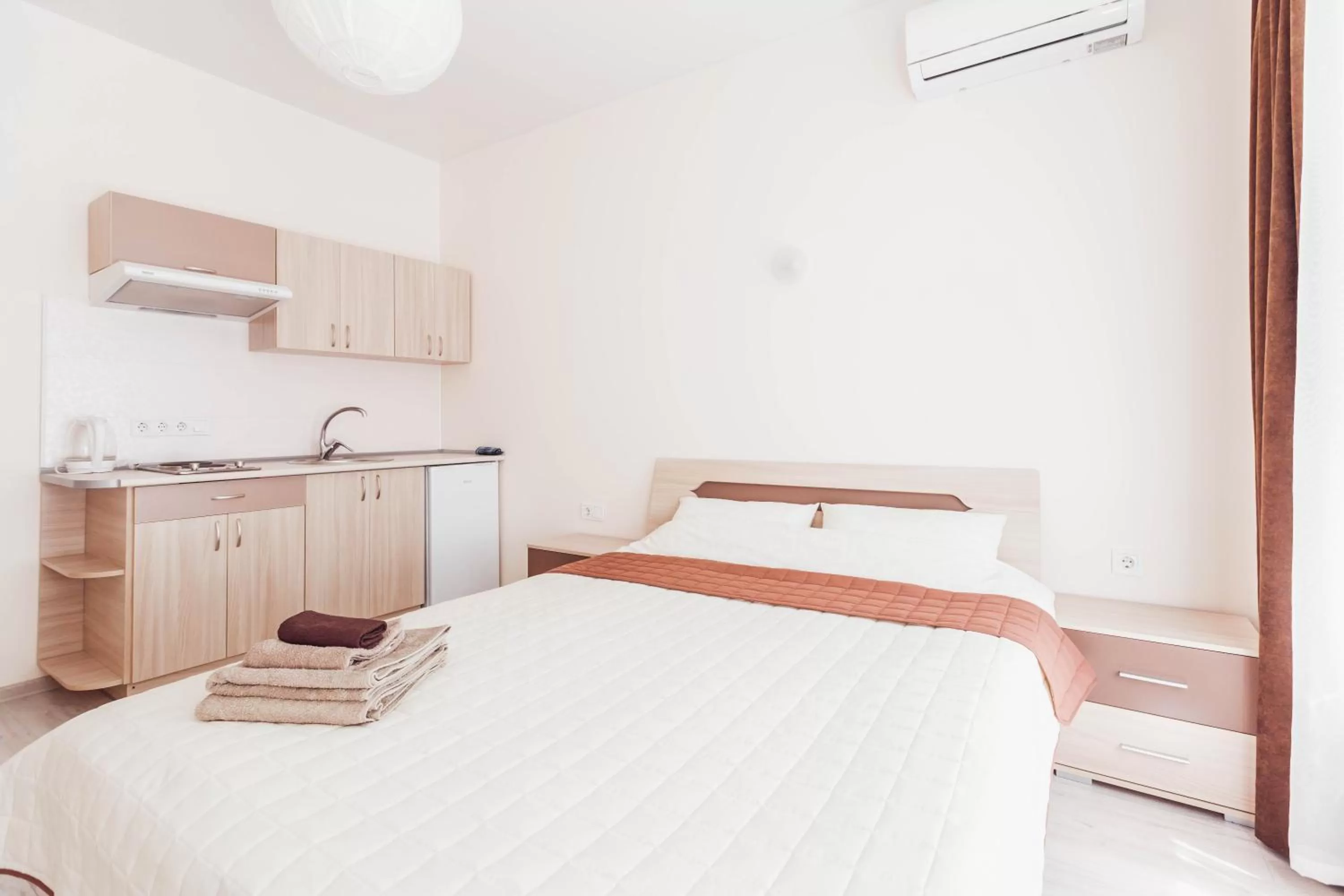 Bed in Apartments near Deribasovskaya