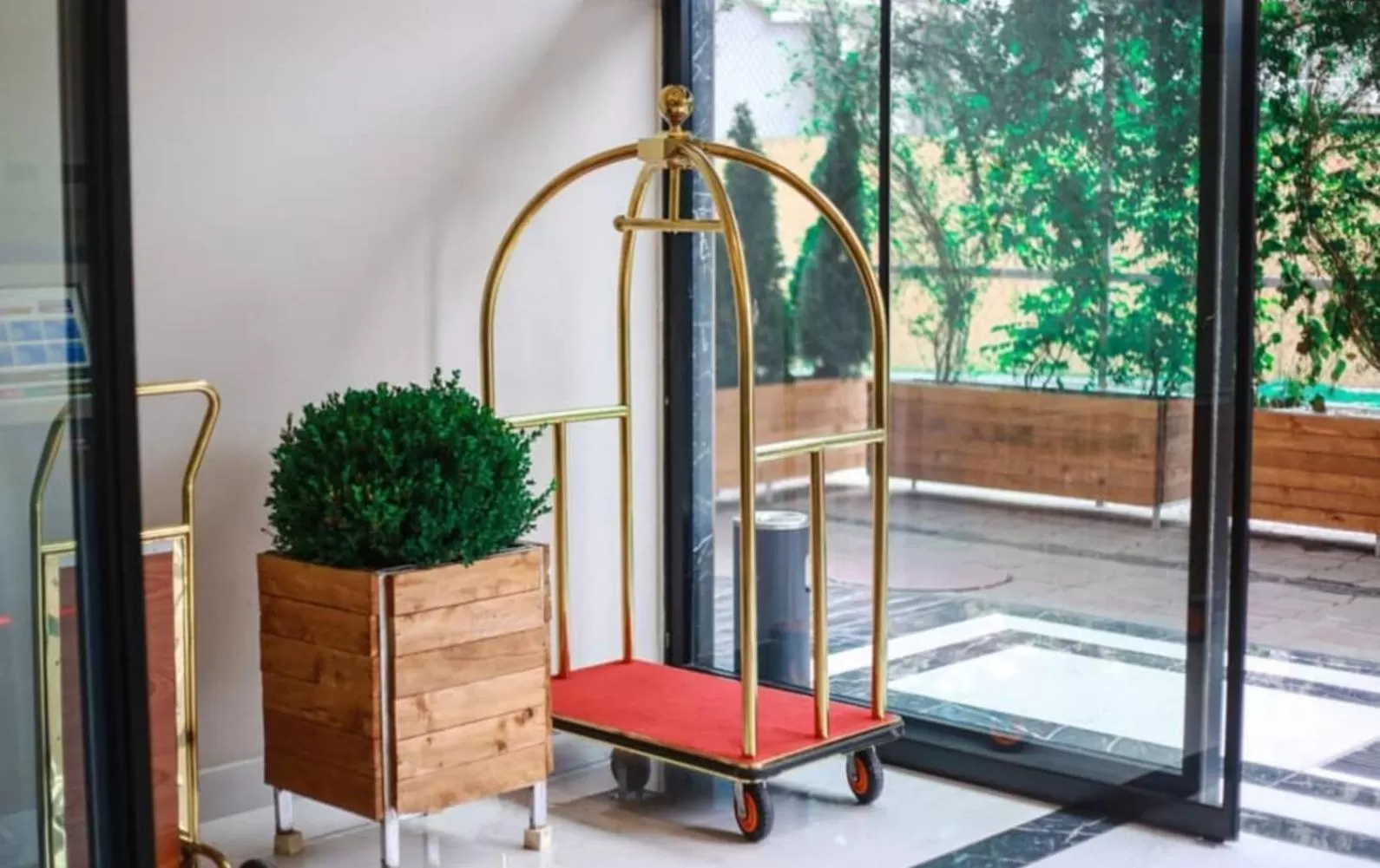 Lobby or reception in Aparthotel Orbi City Batumi