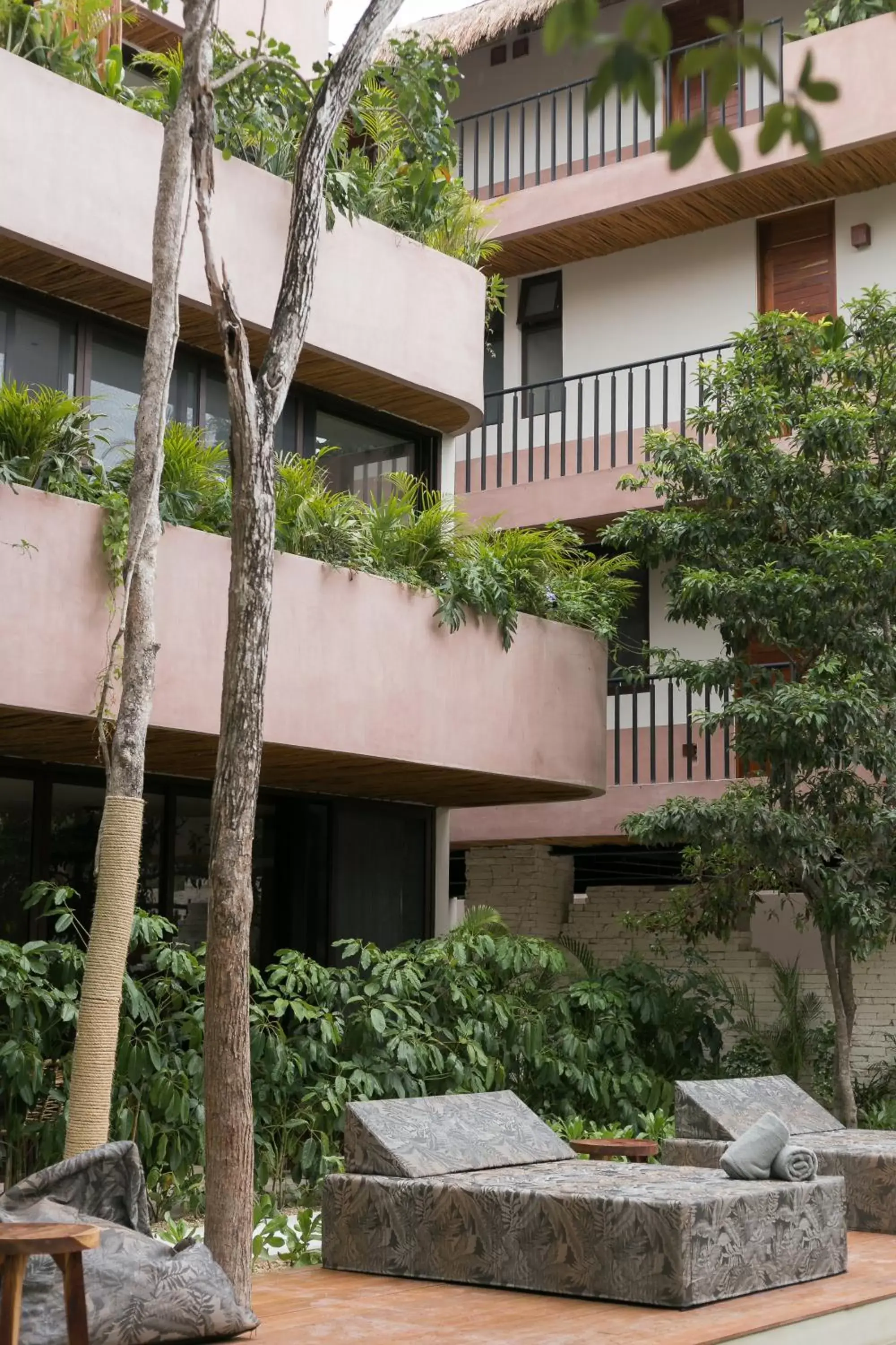 Facade/entrance, Property Building in Zereno Boutique Hotel