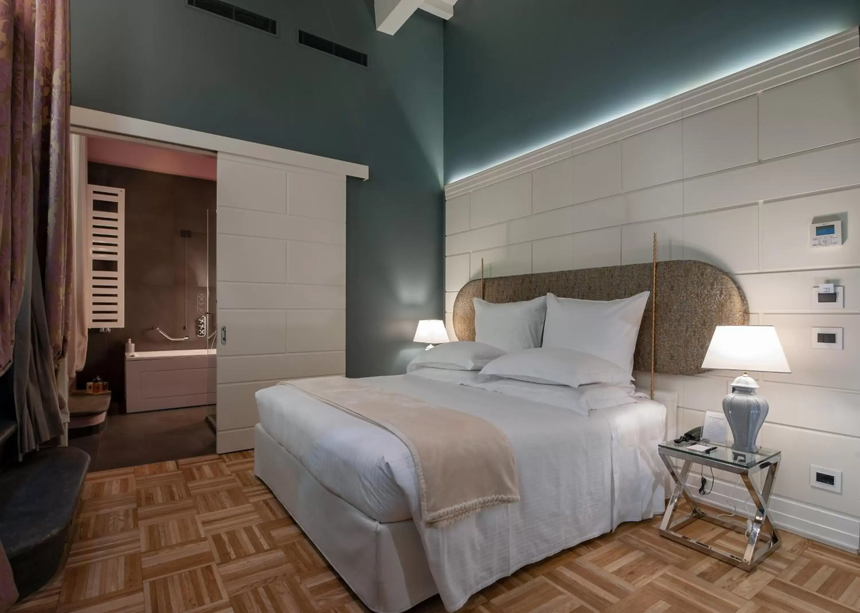 Bedroom, Bed in Hotel Number Nine Bedroom, Bed in Hotel Number Nine