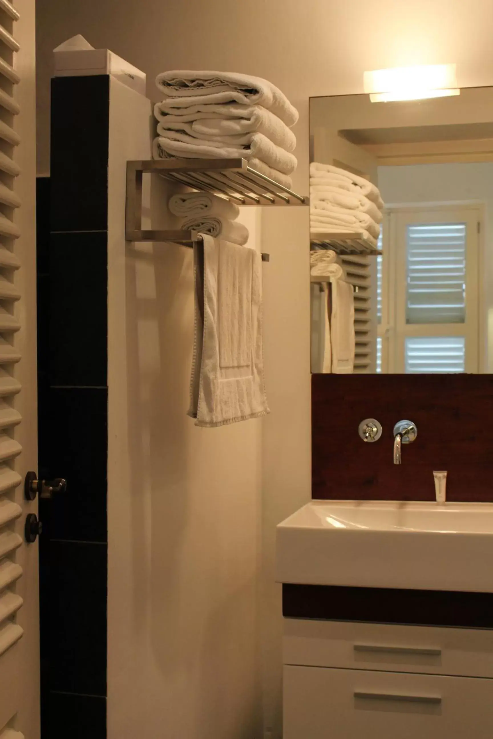 Bathroom in Scuba Lodge & Suites