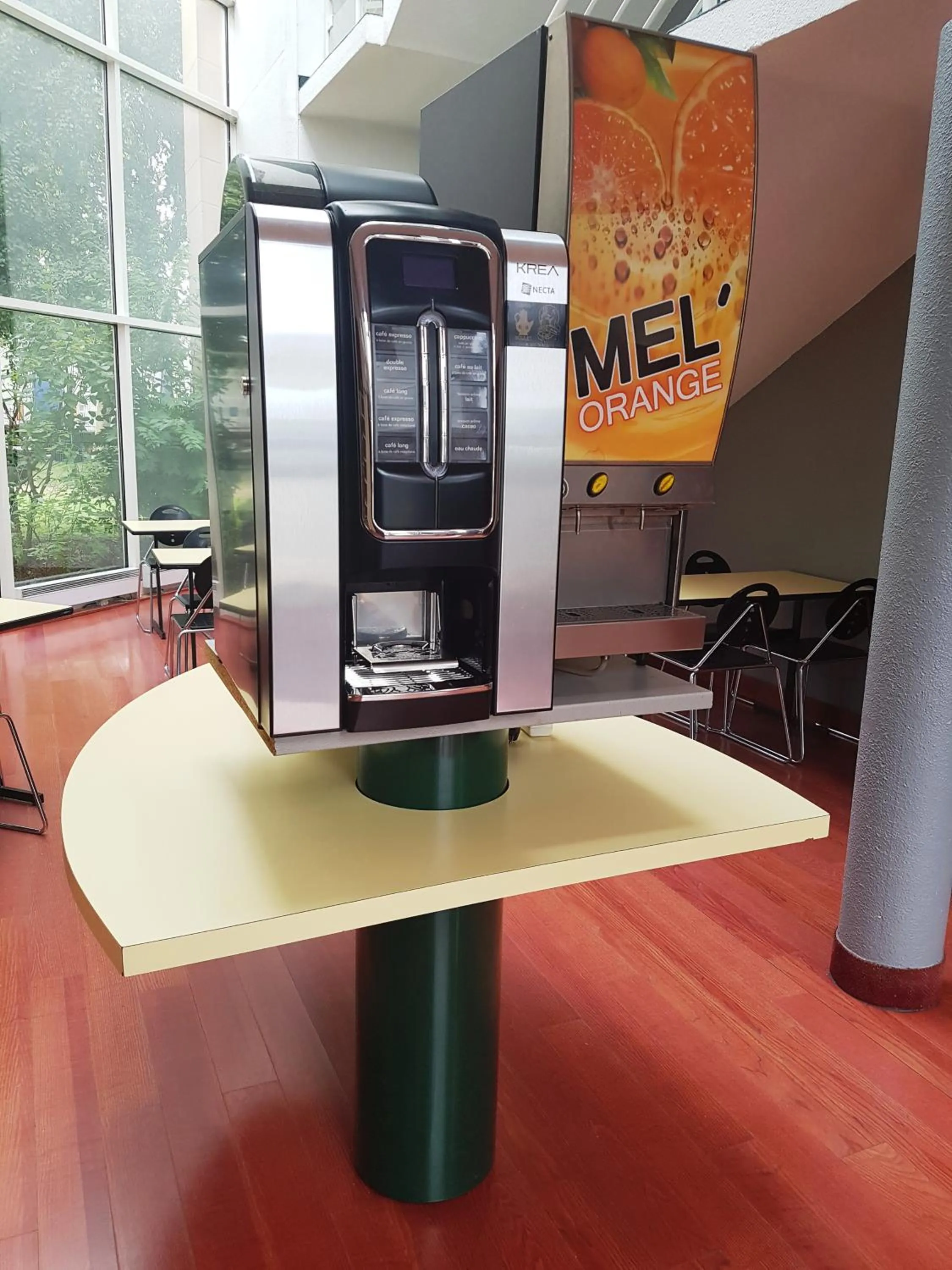 Non alcoholic drinks in Good Night Hotel