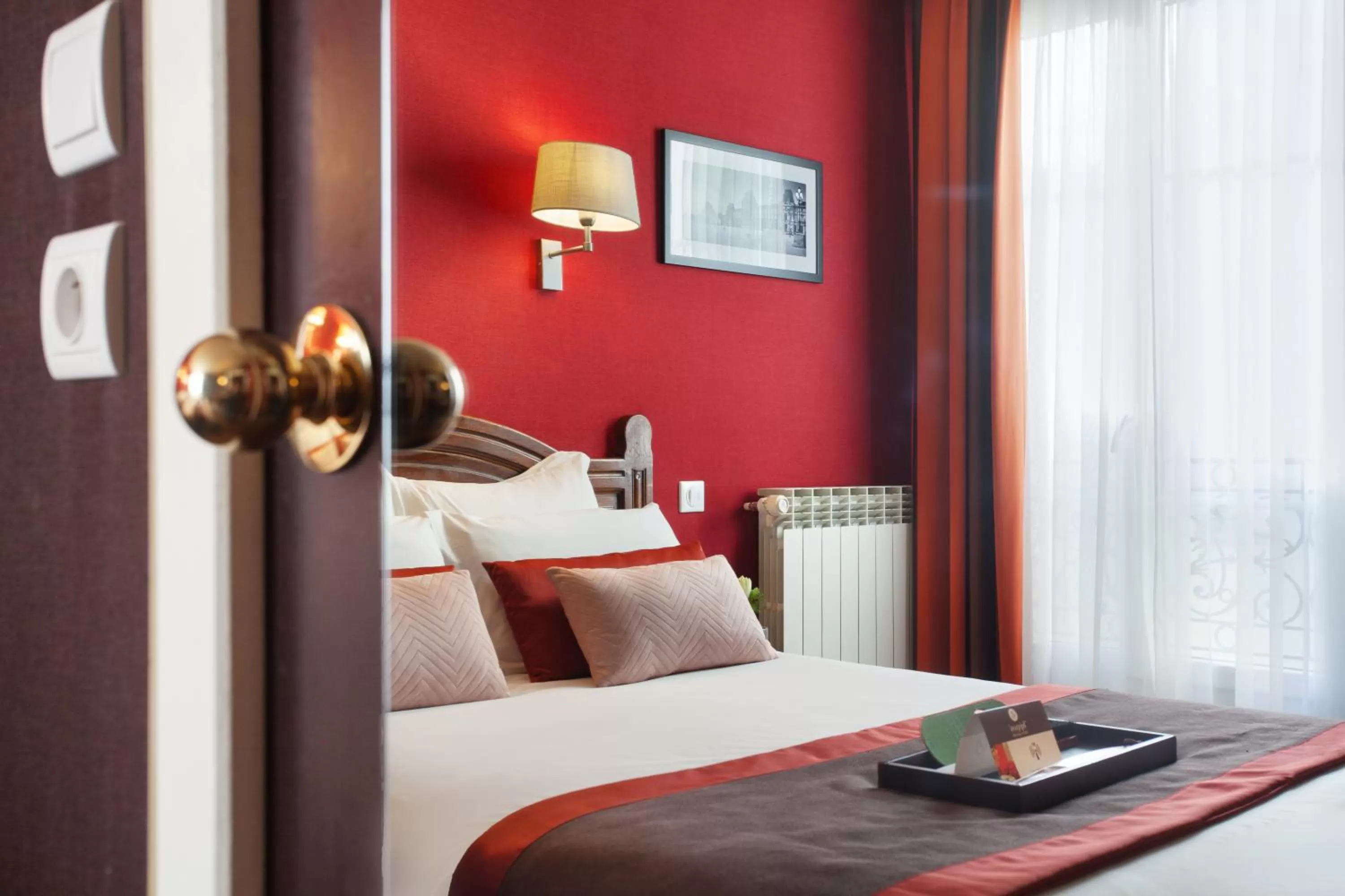 Decorative detail, Bed in Hotel Trianon Rive Gauche