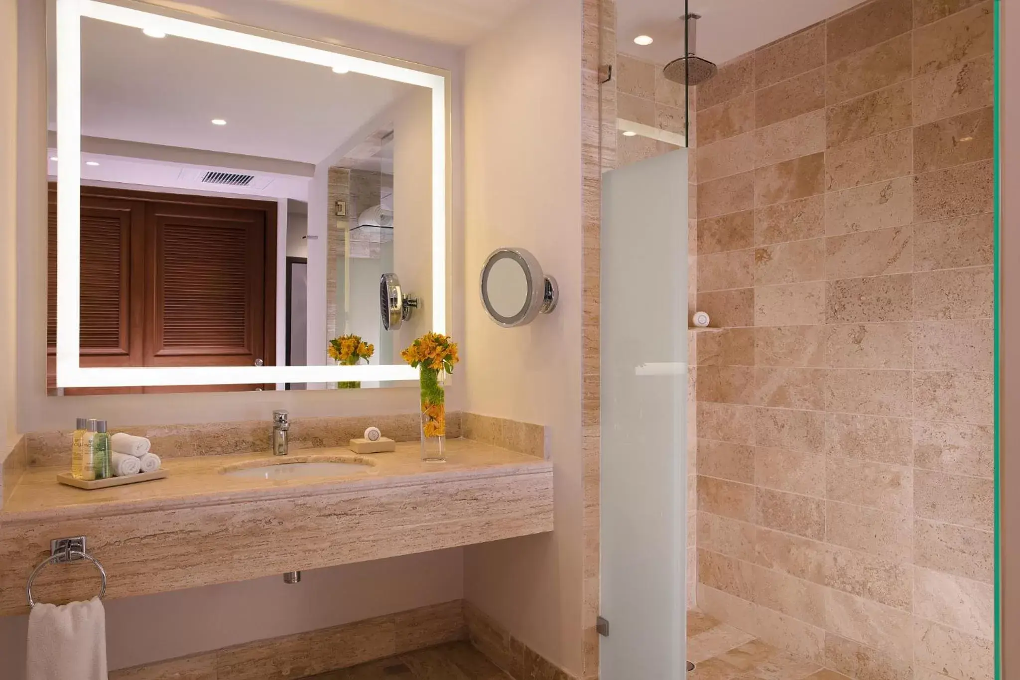 Shower, Bathroom in Dreams Sapphire Resort & Spa