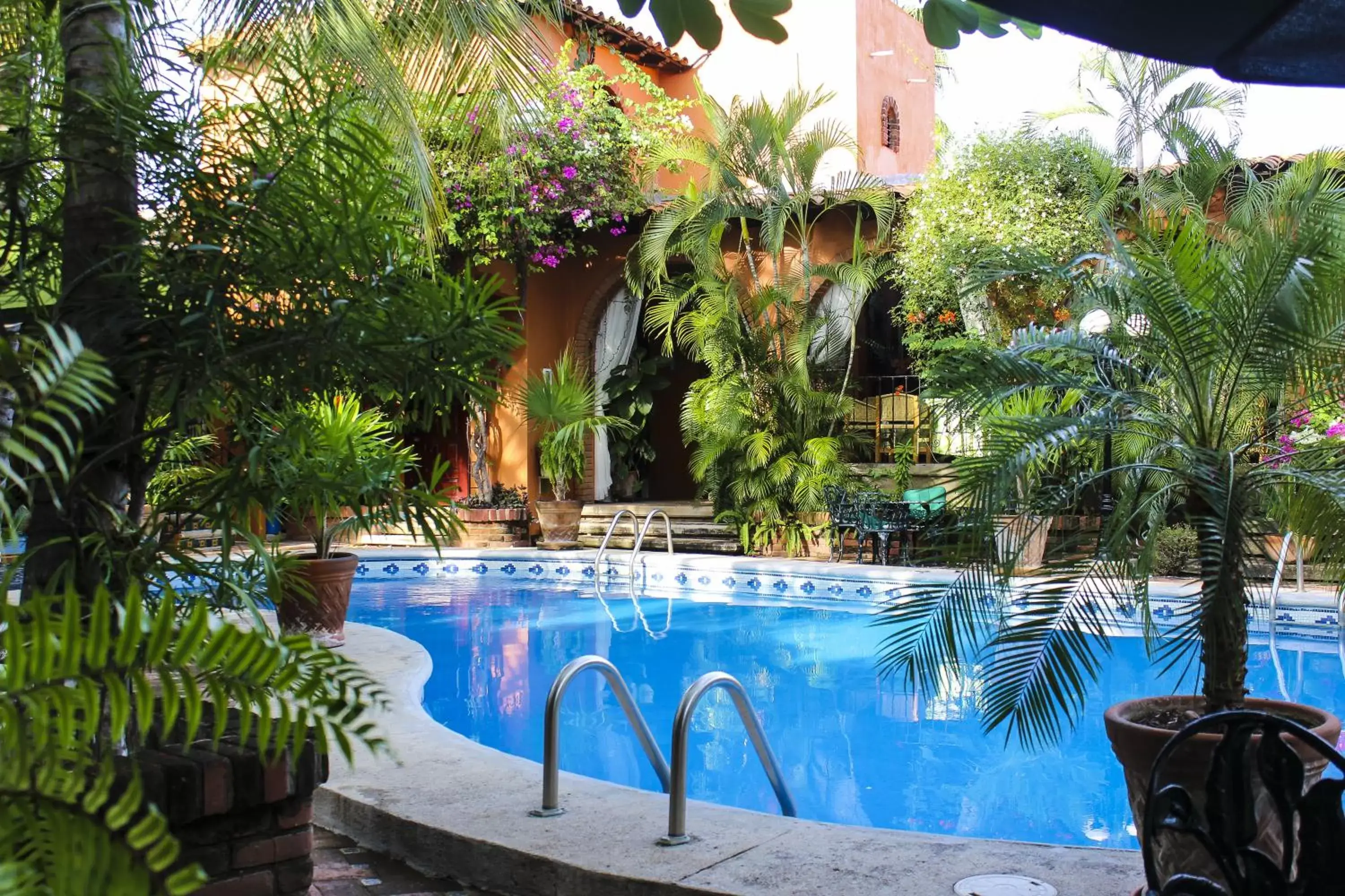 Swimming Pool in Suites La Hacienda