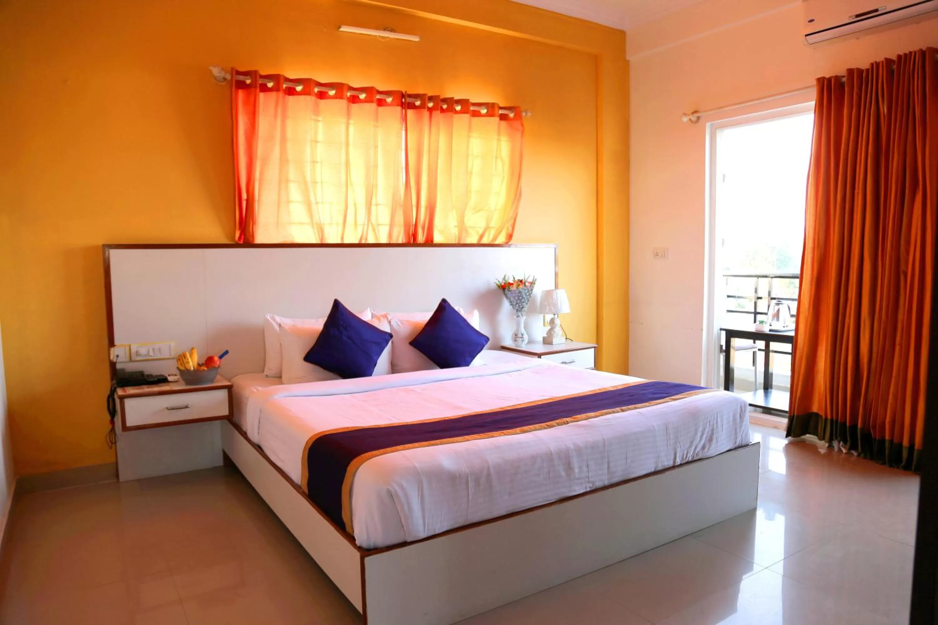 Bed in Airport Gateway Hotel