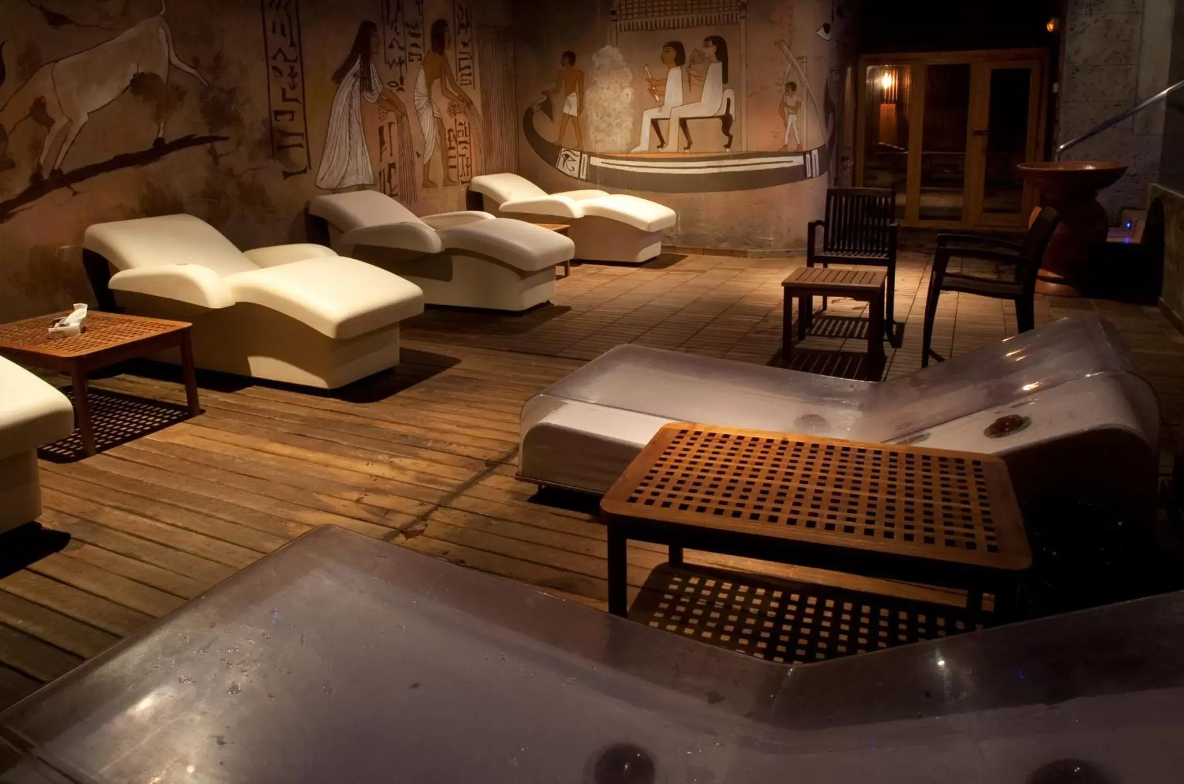 Massage, Seating Area in Spa Hotel Ciudad de Teruel