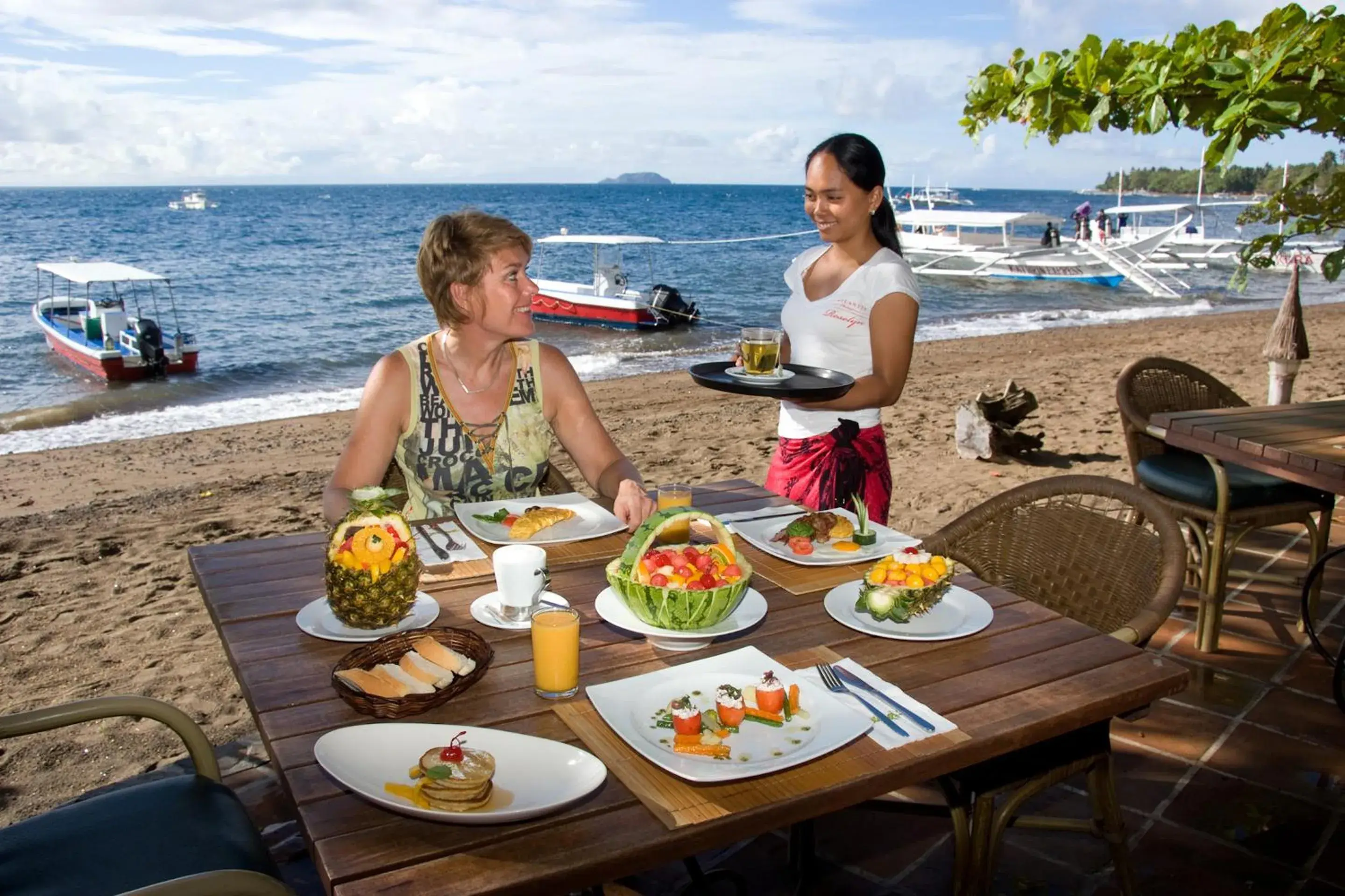 Meals in Atlantis Dive Resort Dumaguete