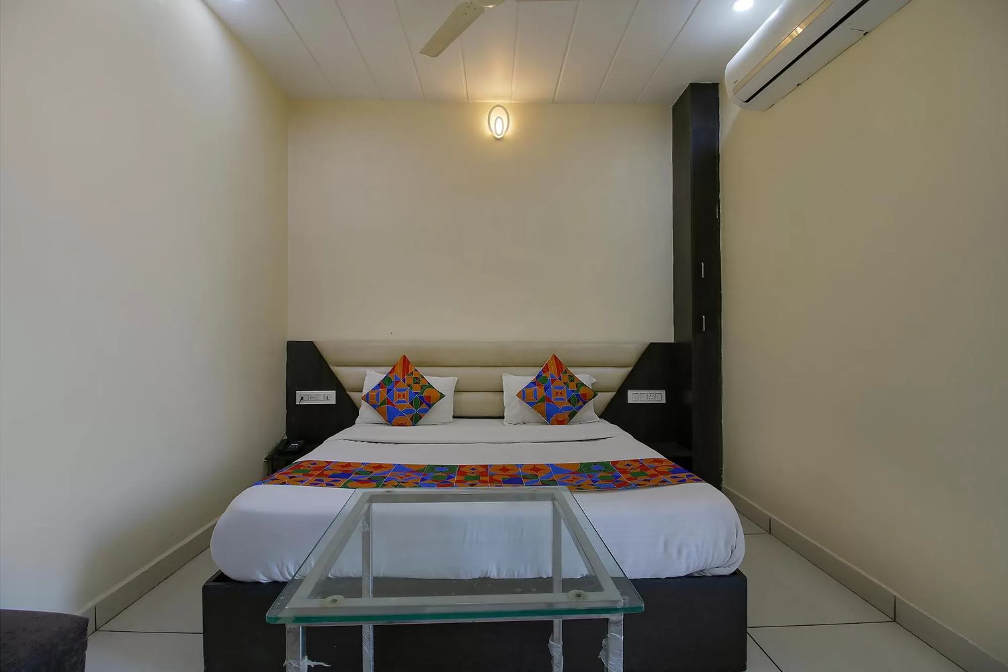 Bedroom, Bed in FabHotel 4G