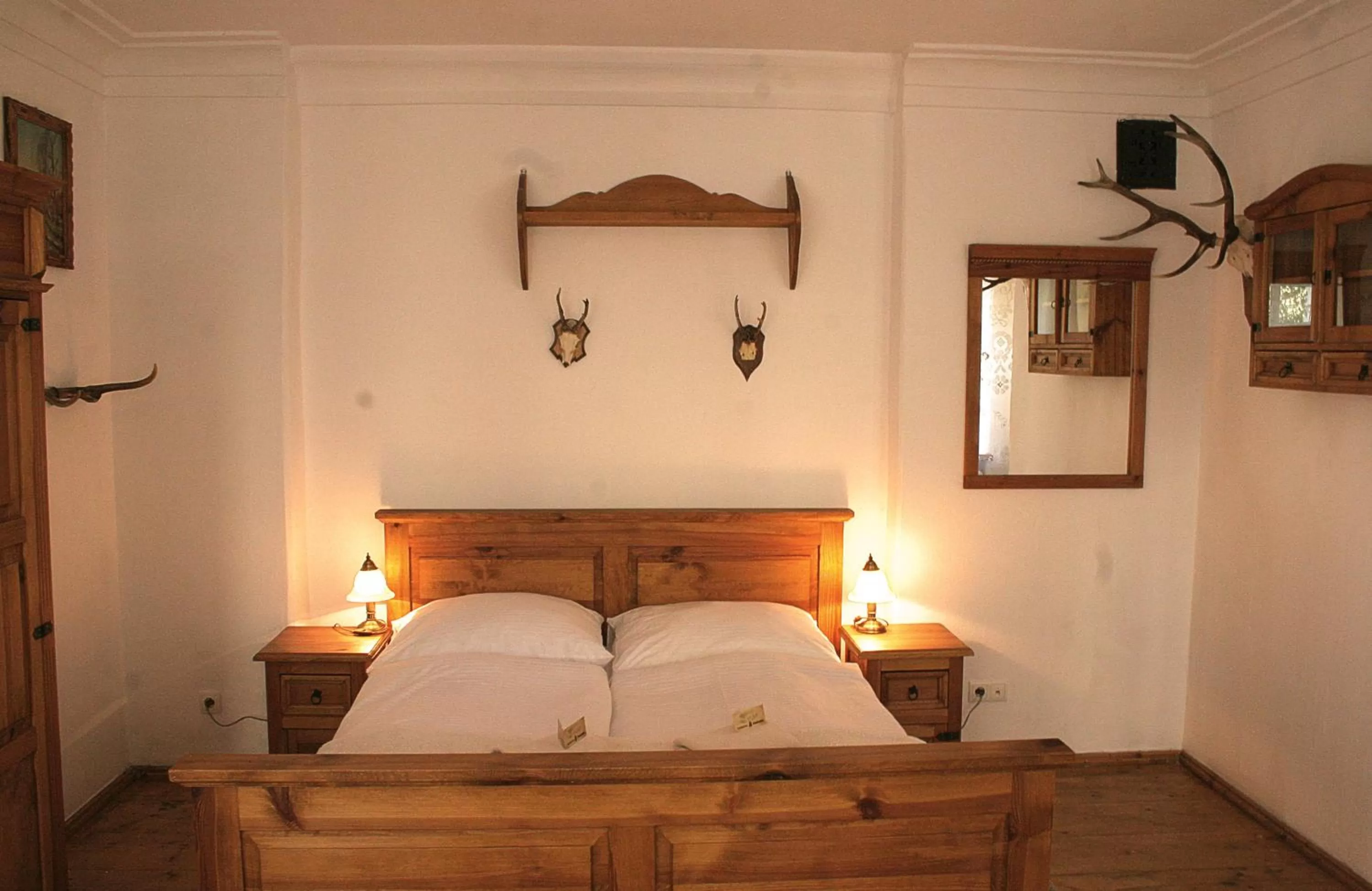 Photo of the whole room, Bed in Zajazd Karczma Zagłoba