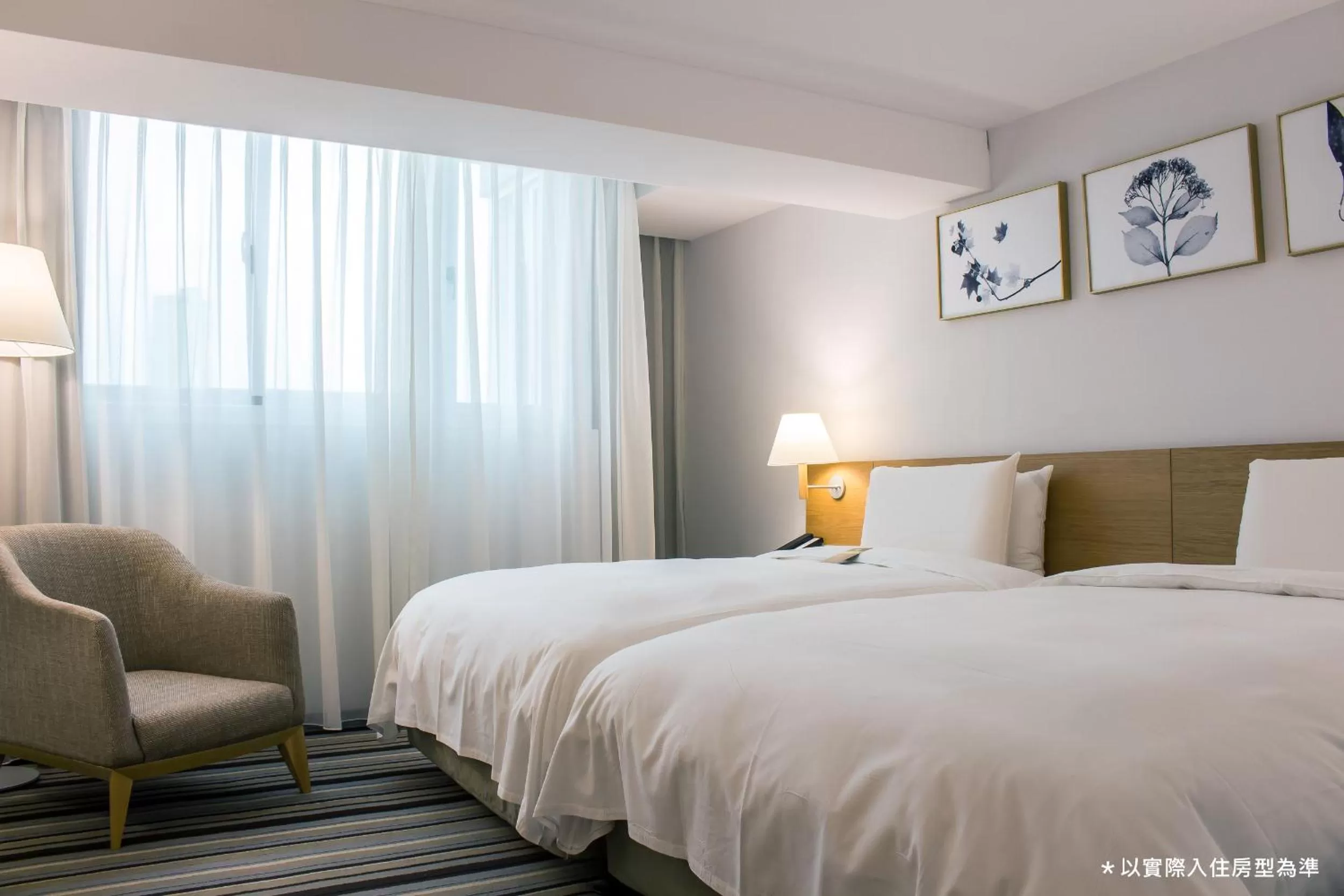 Photo of the whole room, Bed in The Carlton Taichung