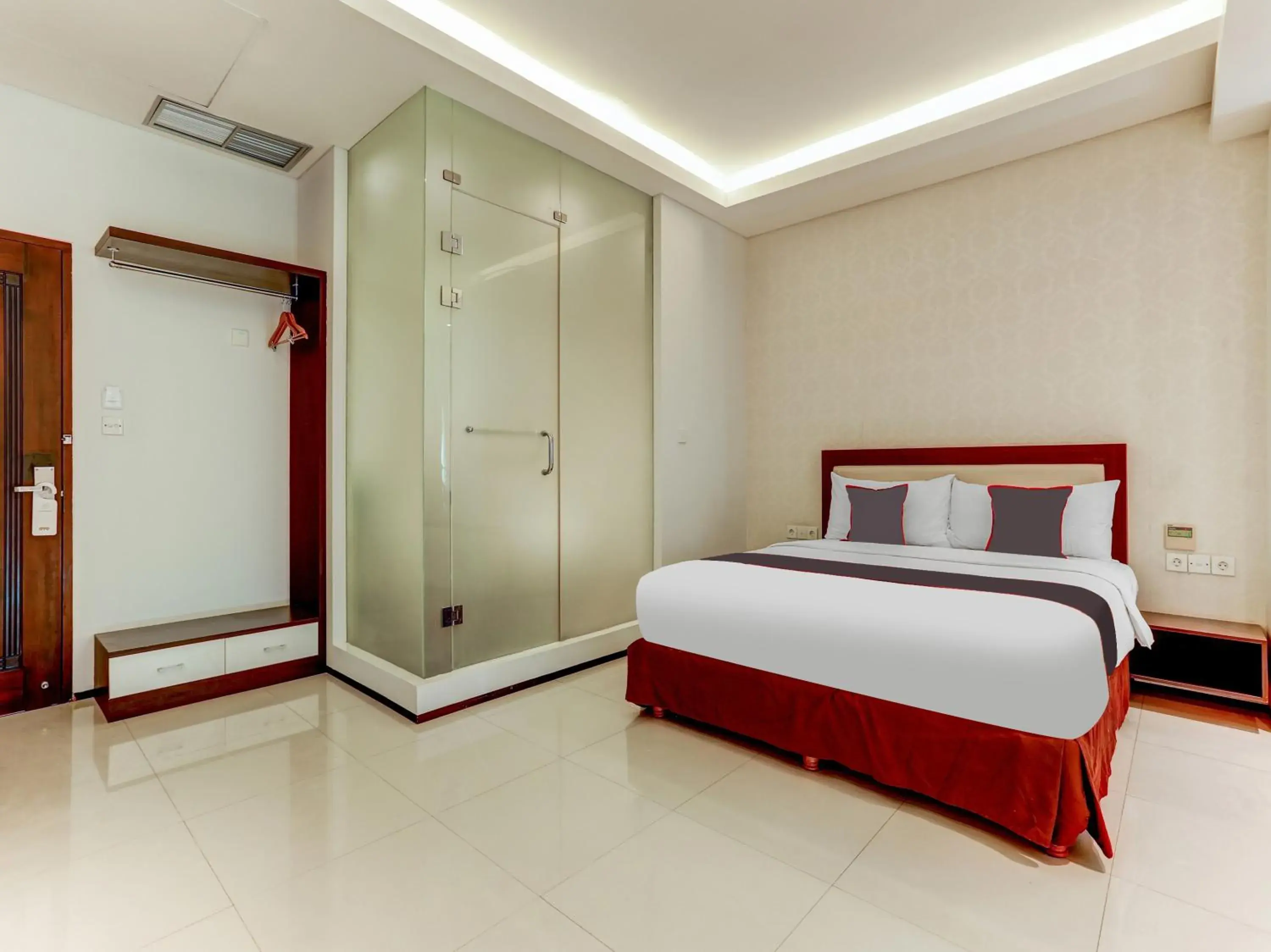 Bedroom, Bed in Super OYO Collection O 91189 Premium Legian