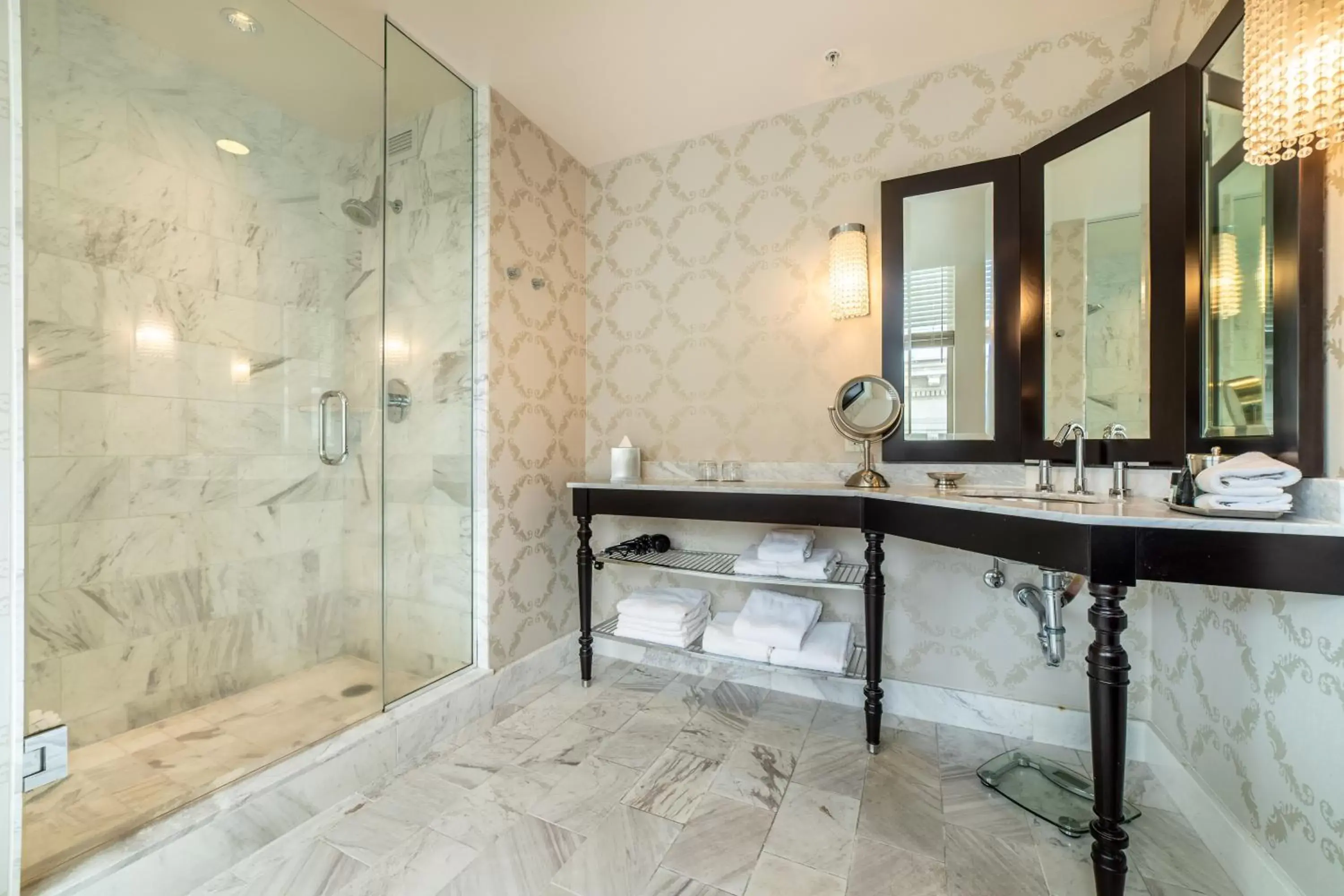 Bathroom in The Nines, a Luxury Collection Hotel, Portland