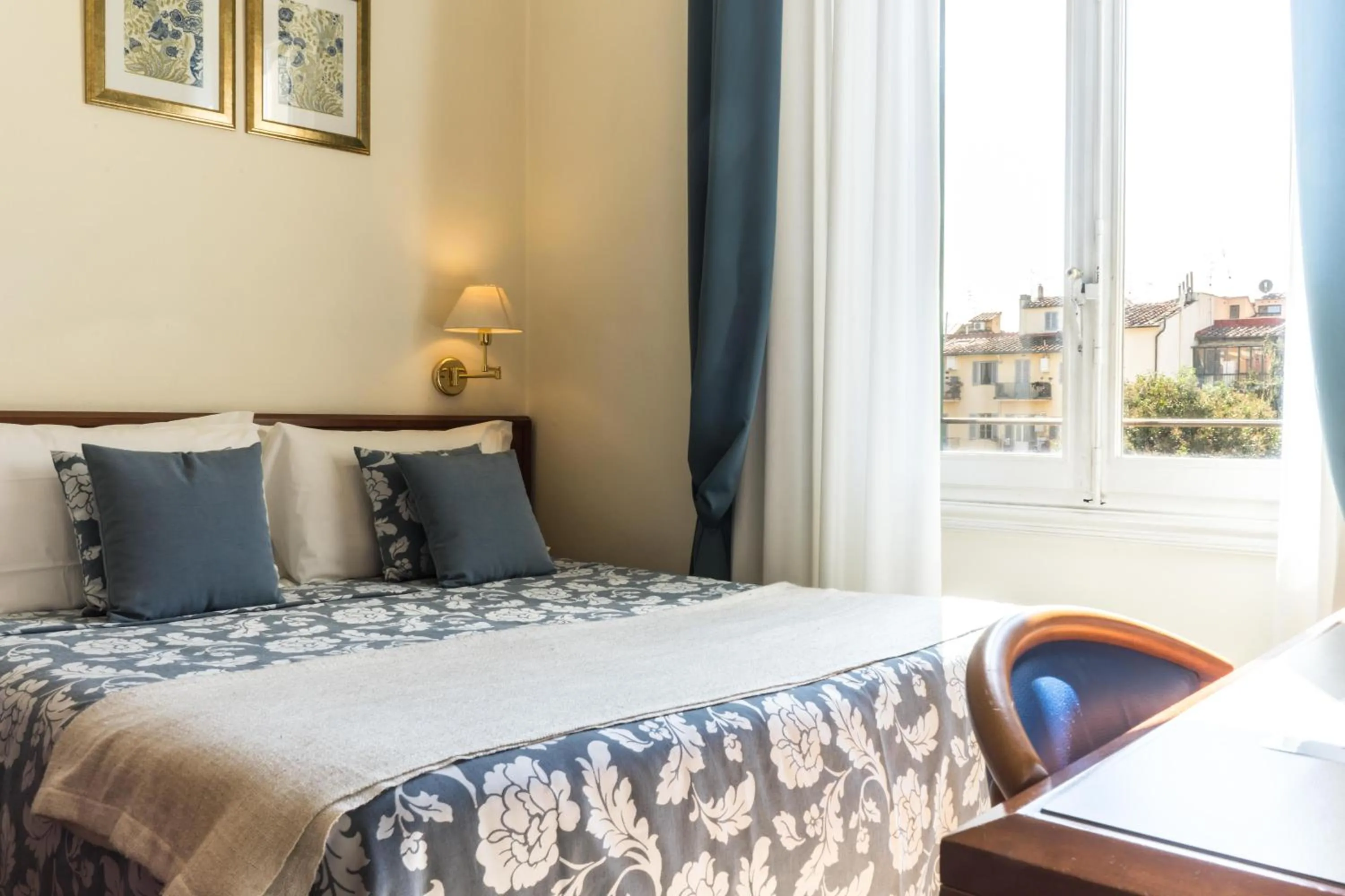 Bed in Hotel Bonifacio