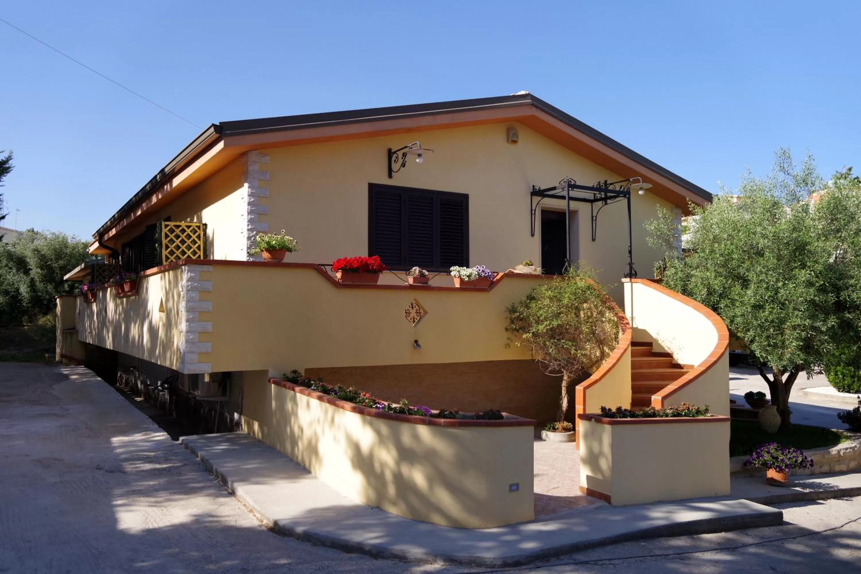 Property building in Balconcino sugli Ulivi