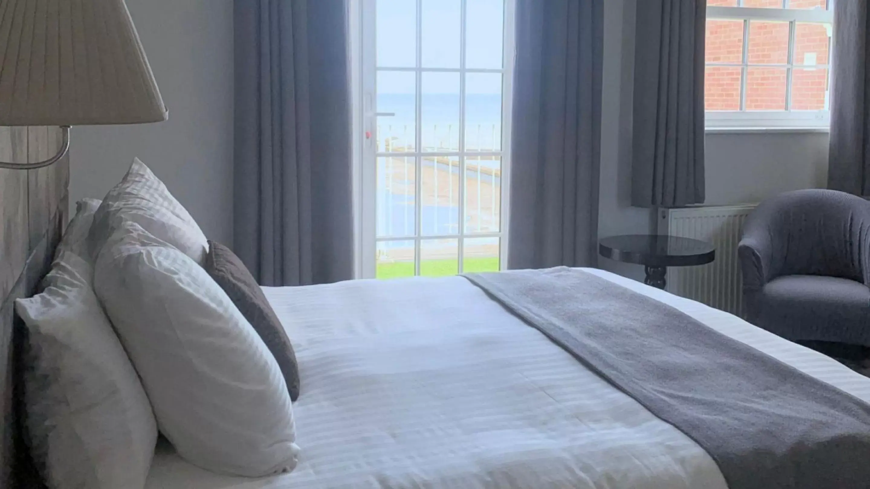 Double Room with Balcony and Sea View in Cliff Hotel
