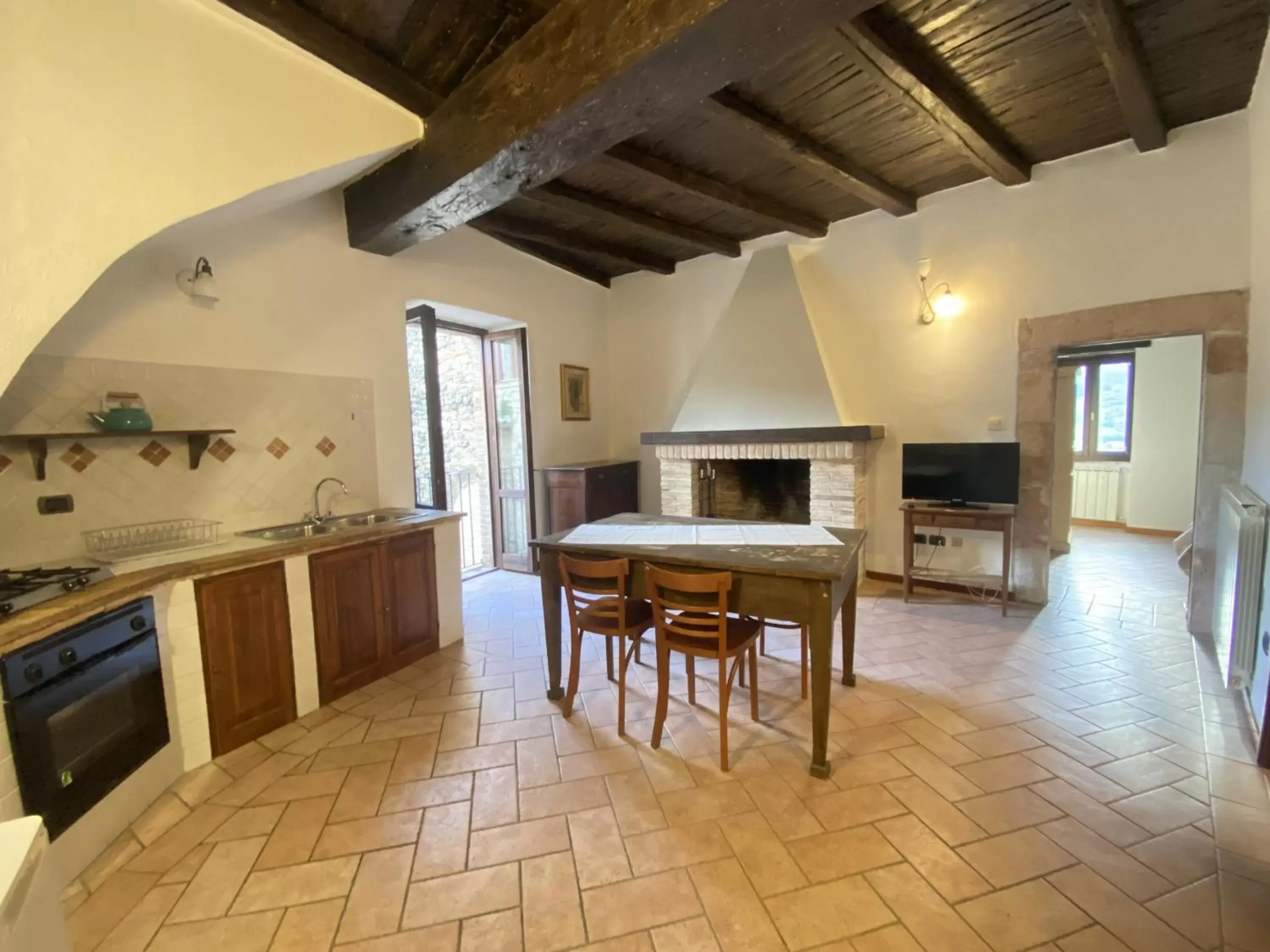 Living room, Kitchen/Kitchenette in Borgo San Valentino