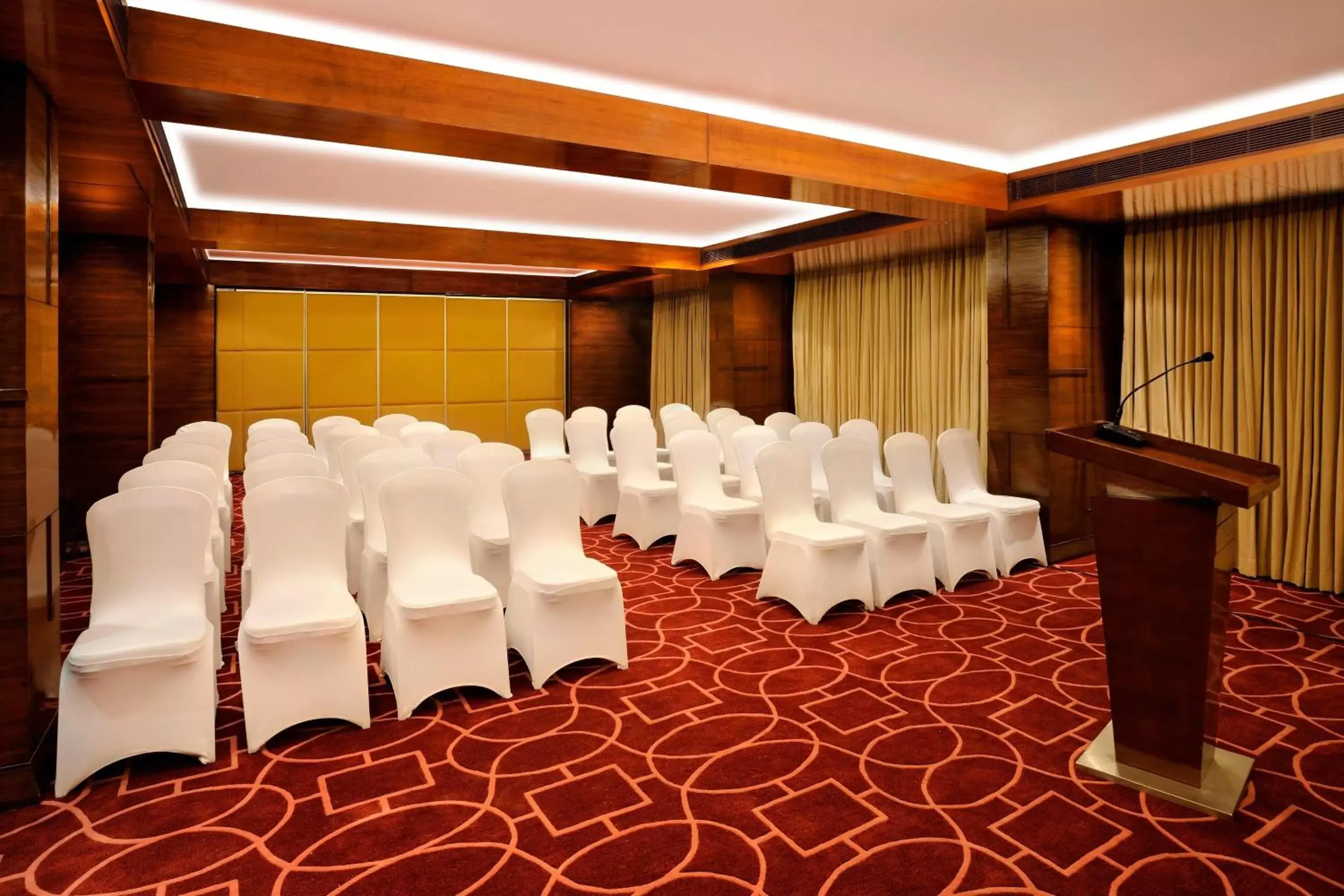 Meeting/conference room in Four Points by Sheraton Ahmedabad