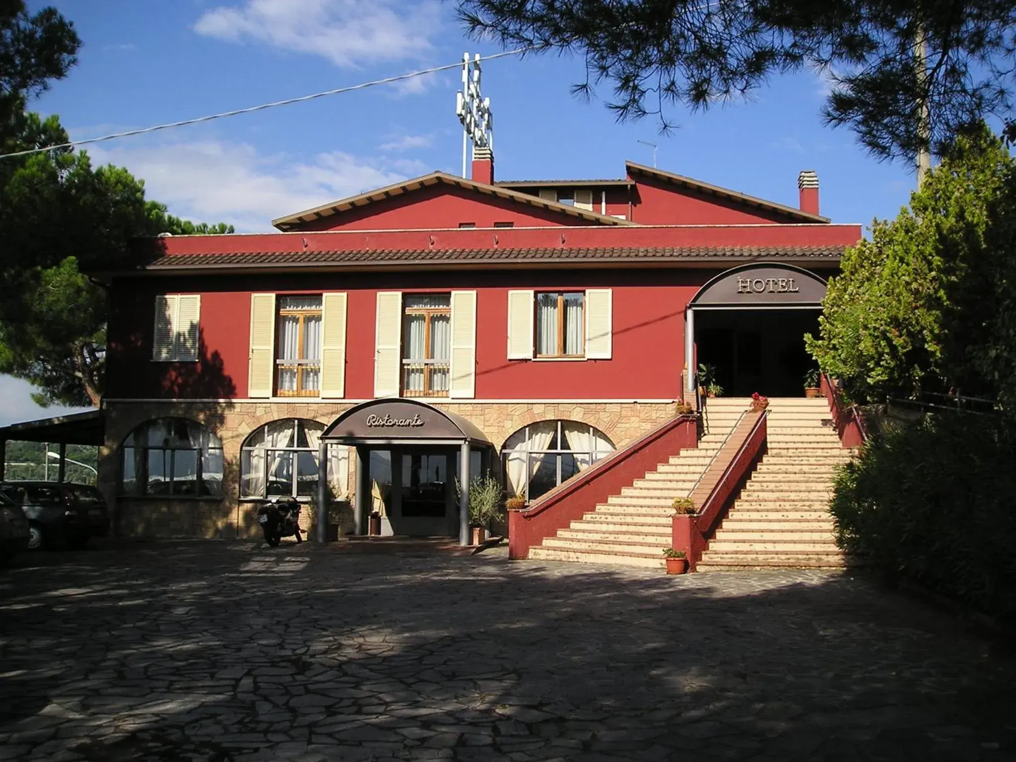 Property Building in Hotel Cavalieri