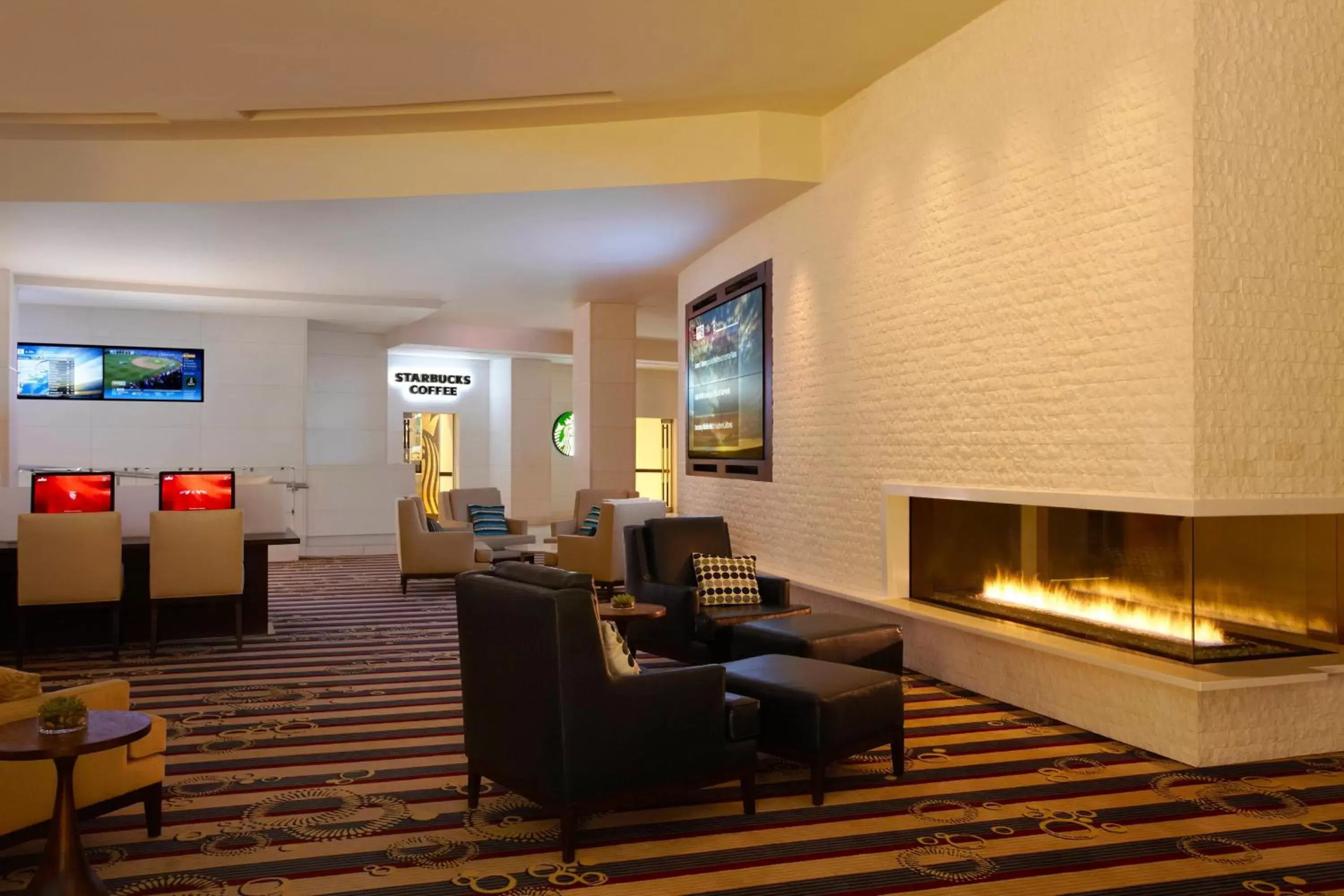 Photo of the whole room, Seating Area in Marriott Marquis Washington, DC