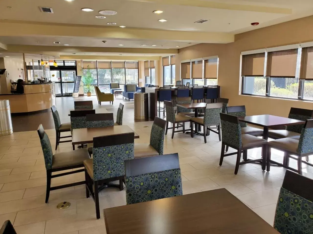 Dining area, Restaurant/Places to Eat in Comfort Suites Columbia Northeast - Fort Jackson