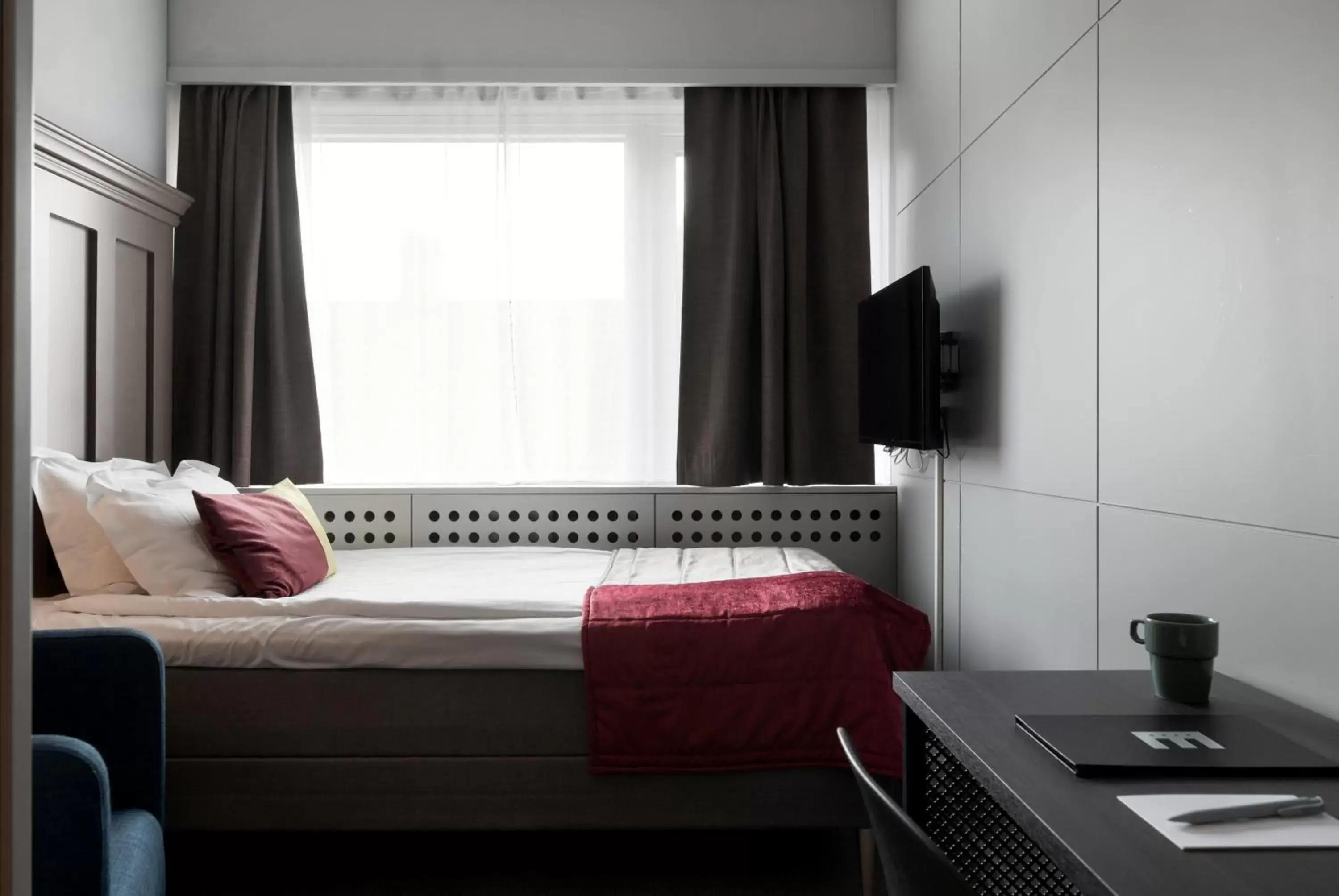 Photo of the whole room, Bed in Elite Stadshotellet Växjö