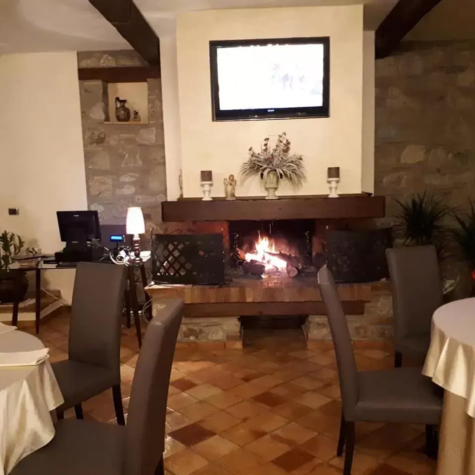 Restaurant/Places to Eat in Casale degli Ulivi