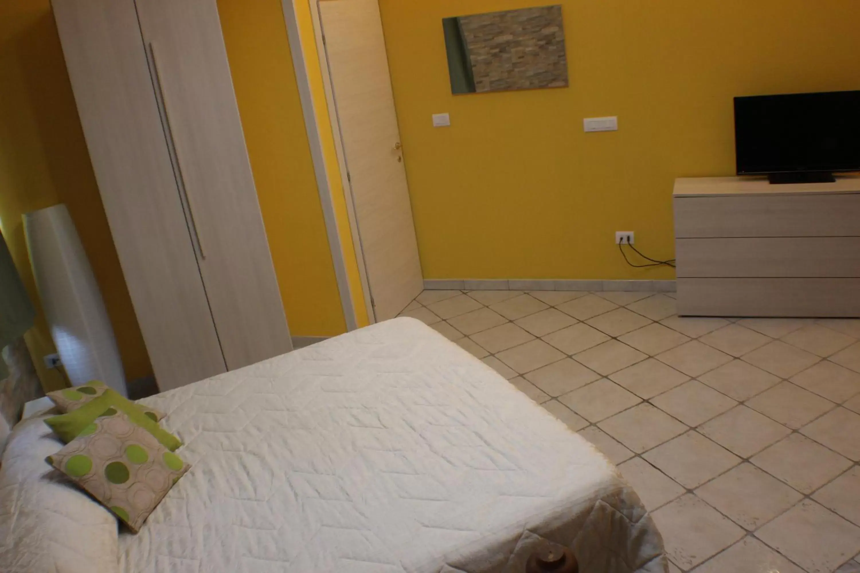 Photo of the whole room, Bed in San Nicolò House