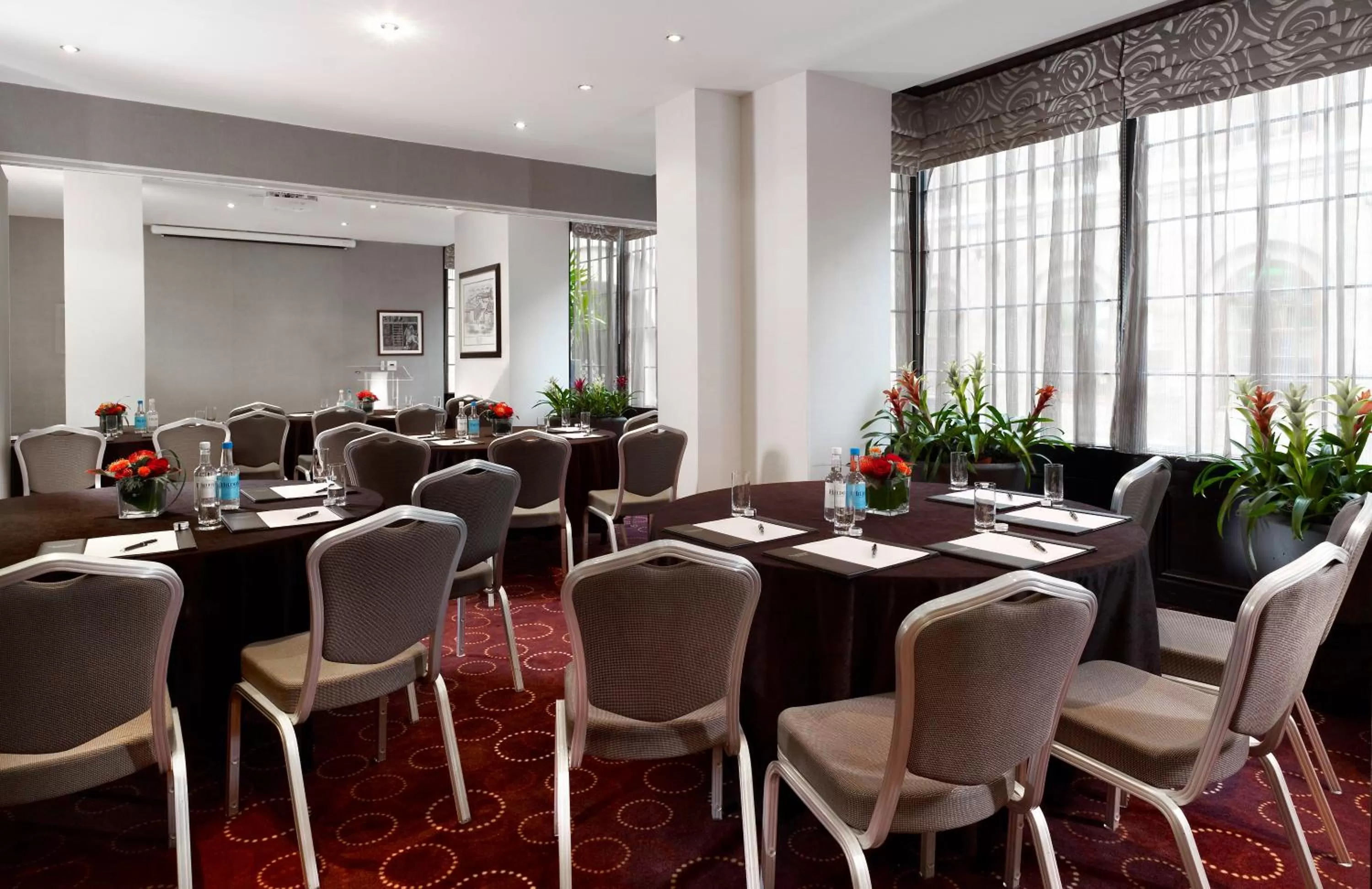 Business facilities in Montcalm Brewery, London City