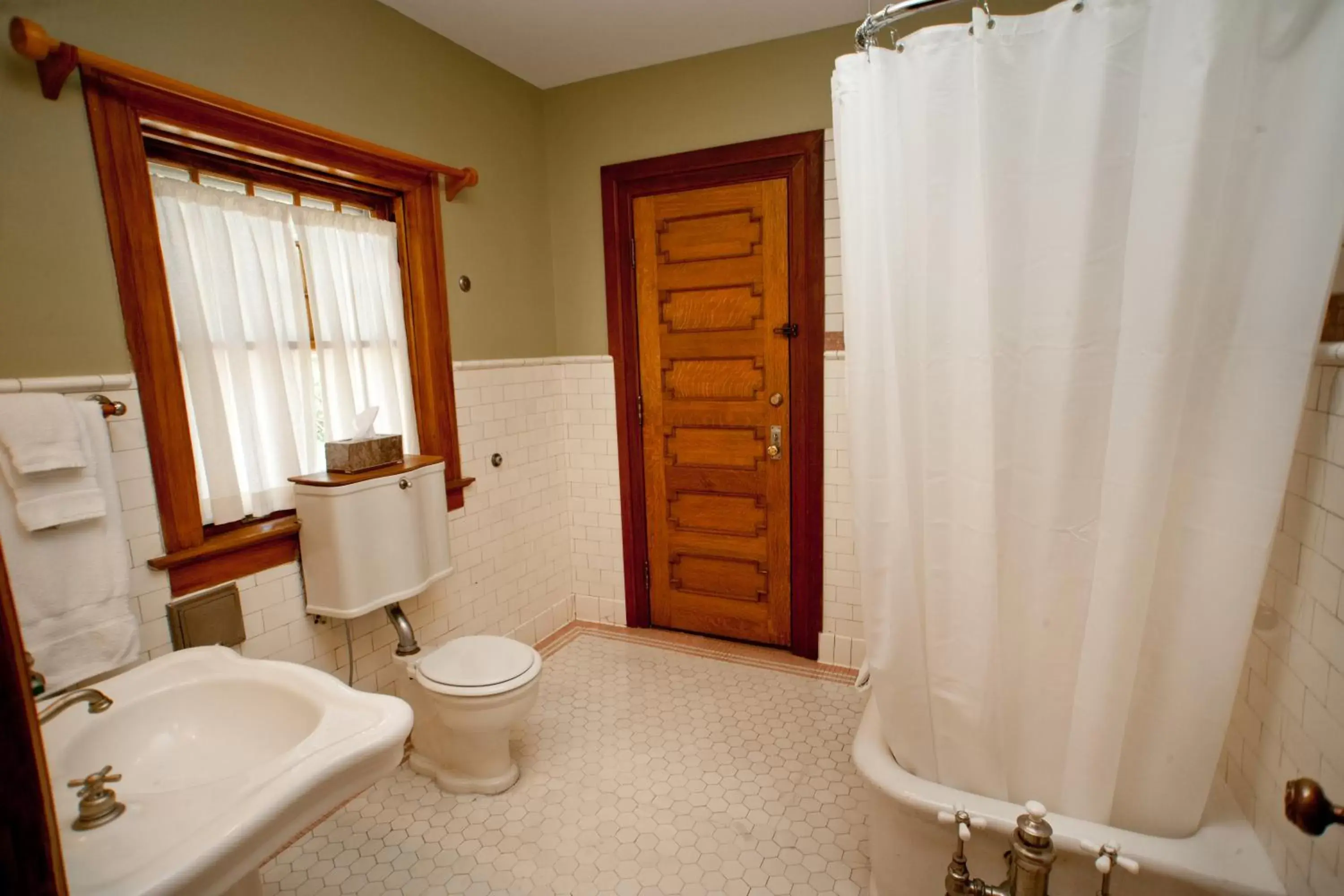 Bathroom in Showers Inn