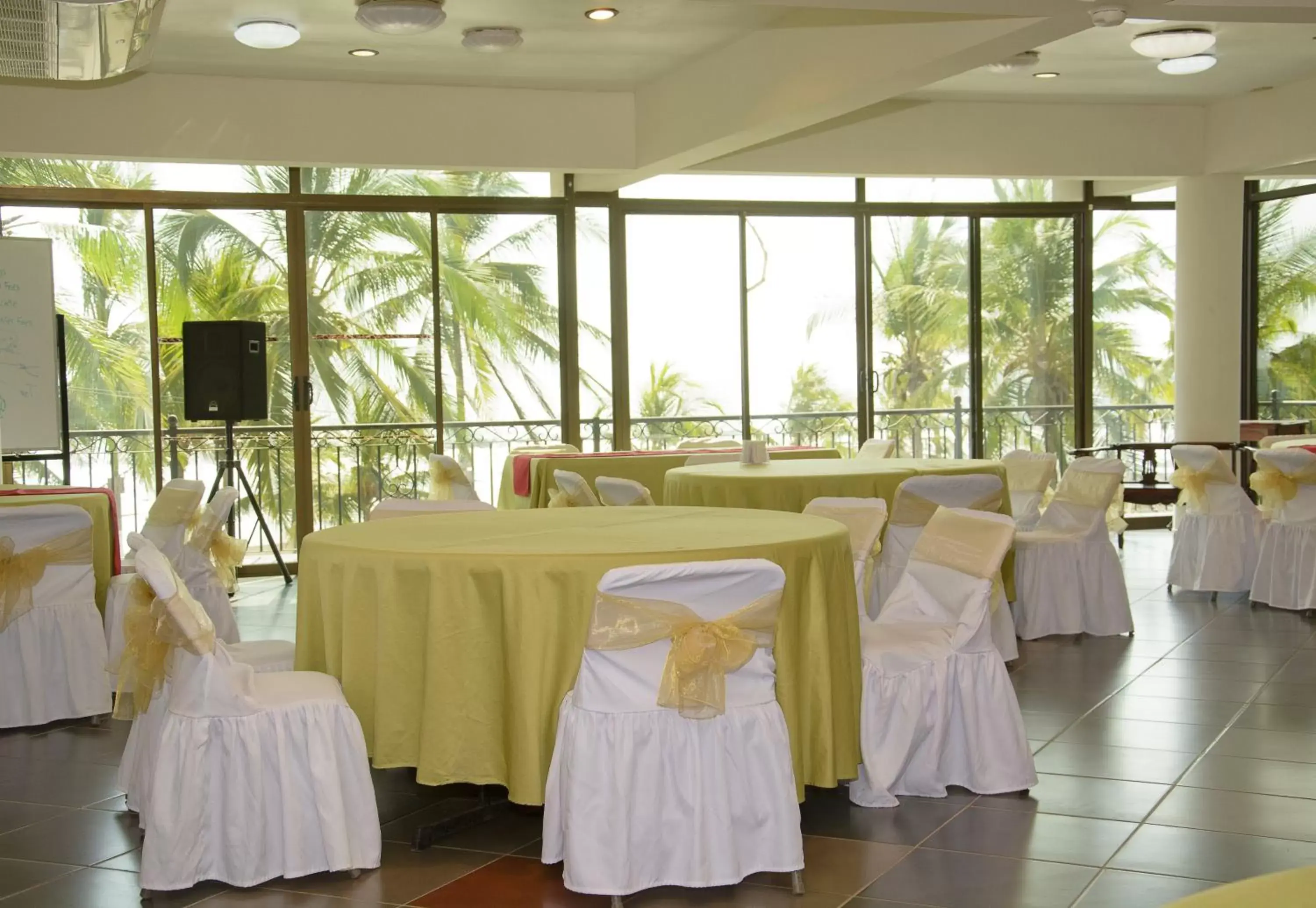 Banquet/Function facilities, Banquet Facilities in Balcon del Mar Beach Front Hotel