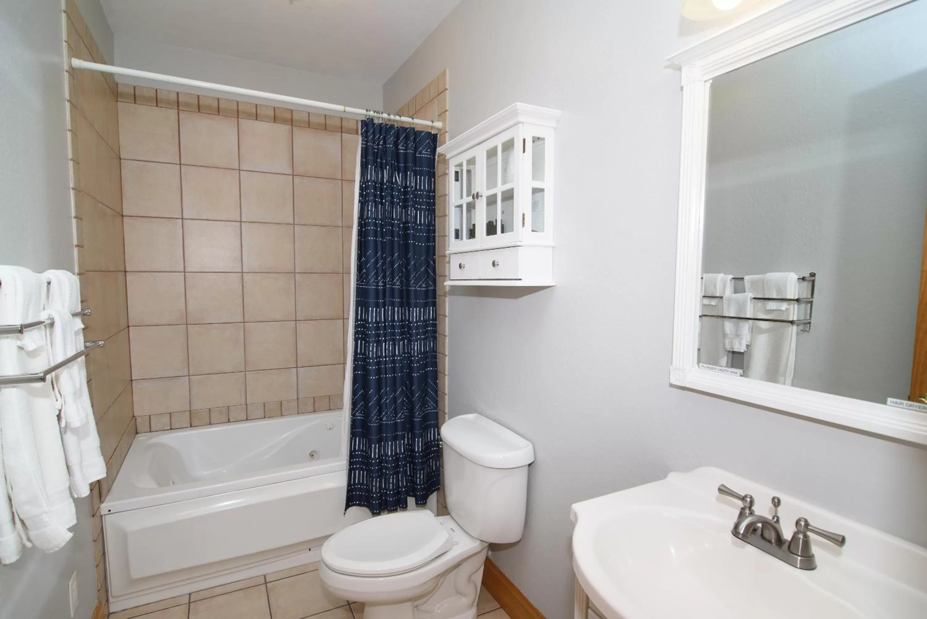 Shower in The Inn on Pamlico Sound