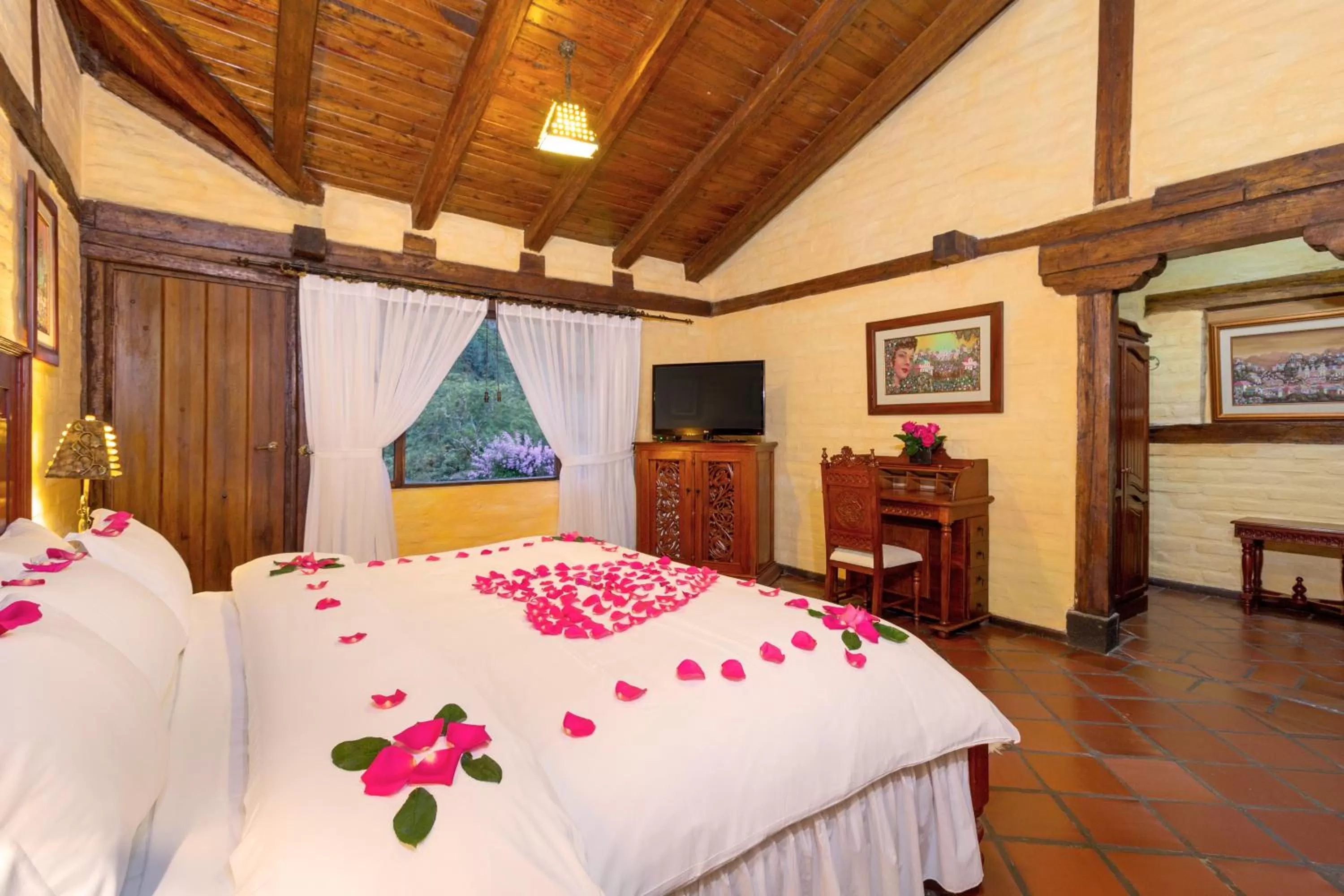 Photo of the whole room, Bed in Samari Spa Resort