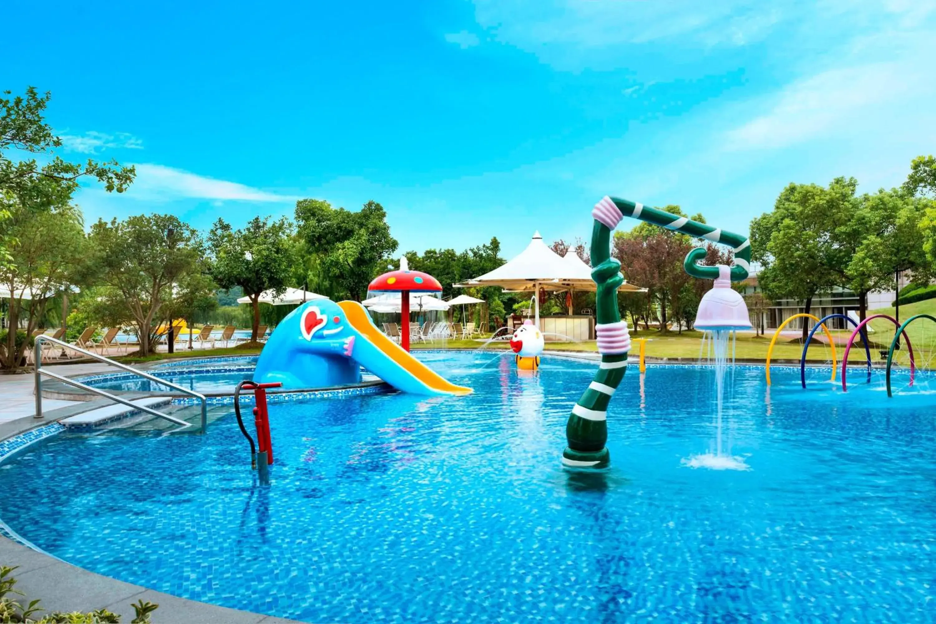 Swimming pool, Water Park in The Yuluxe Sheshan, Shanghai, A Tribute Portfolio Hotel