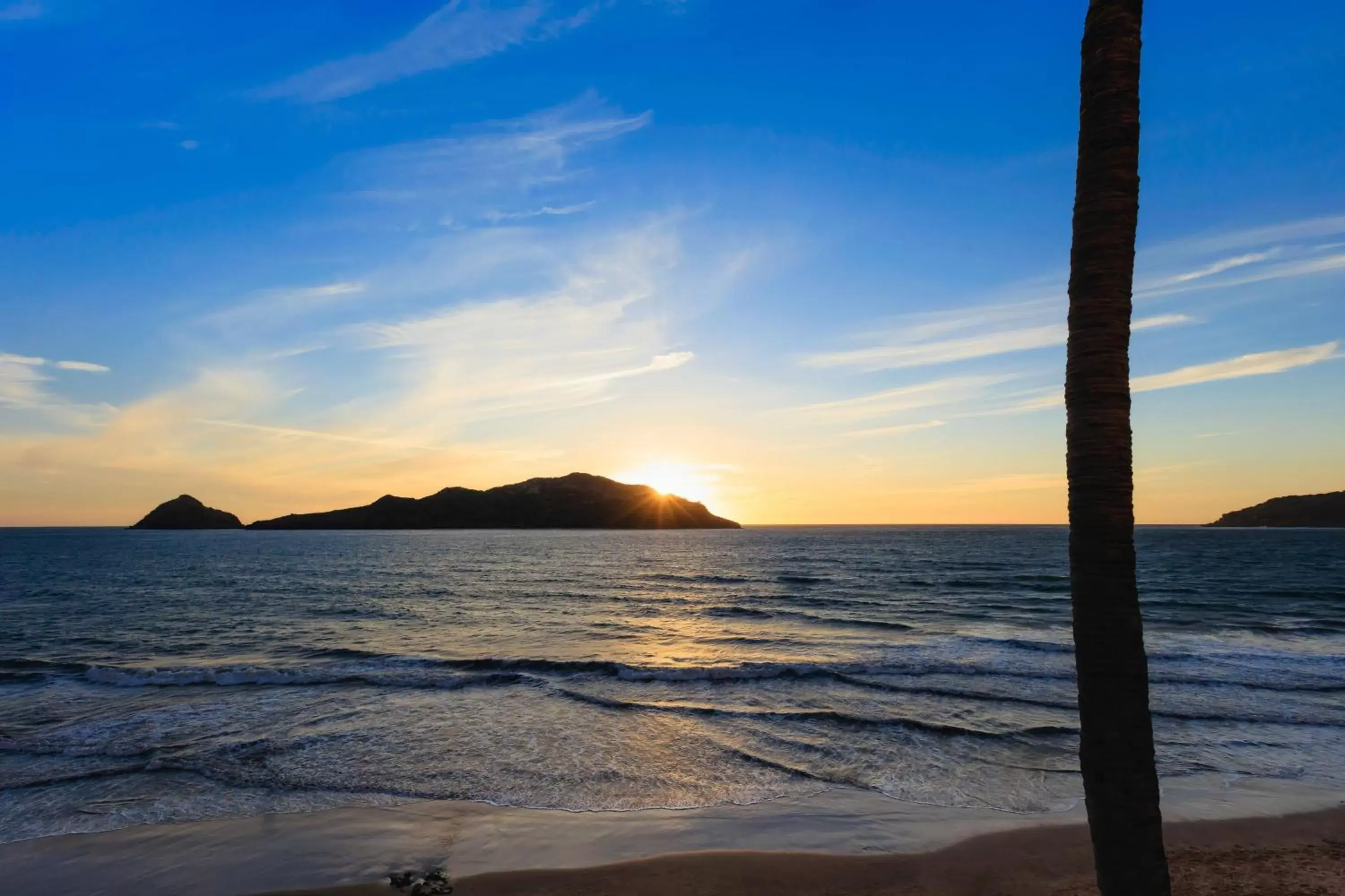 Beach in Courtyard by Marriott Mazatlan Beach Resort