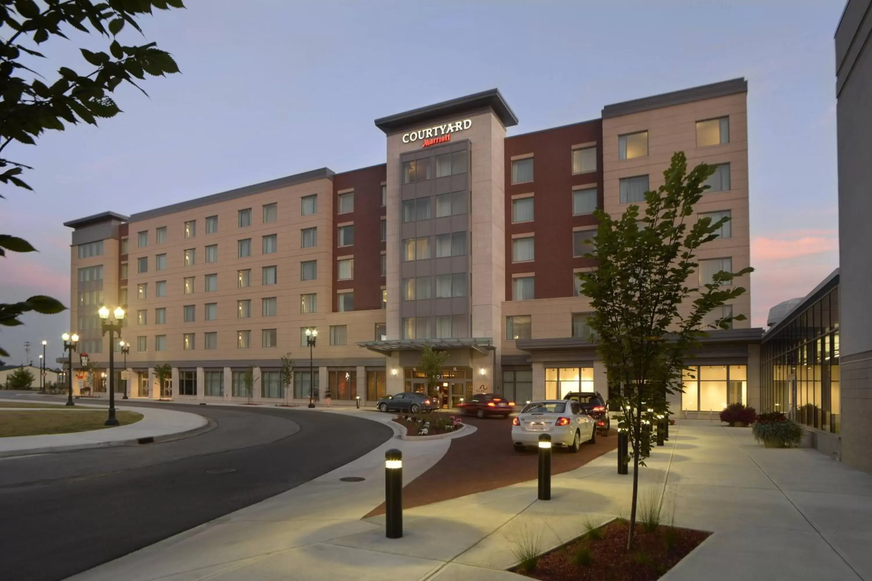 Property Building in Courtyard by Marriott Muncie at Horizon Convention Center