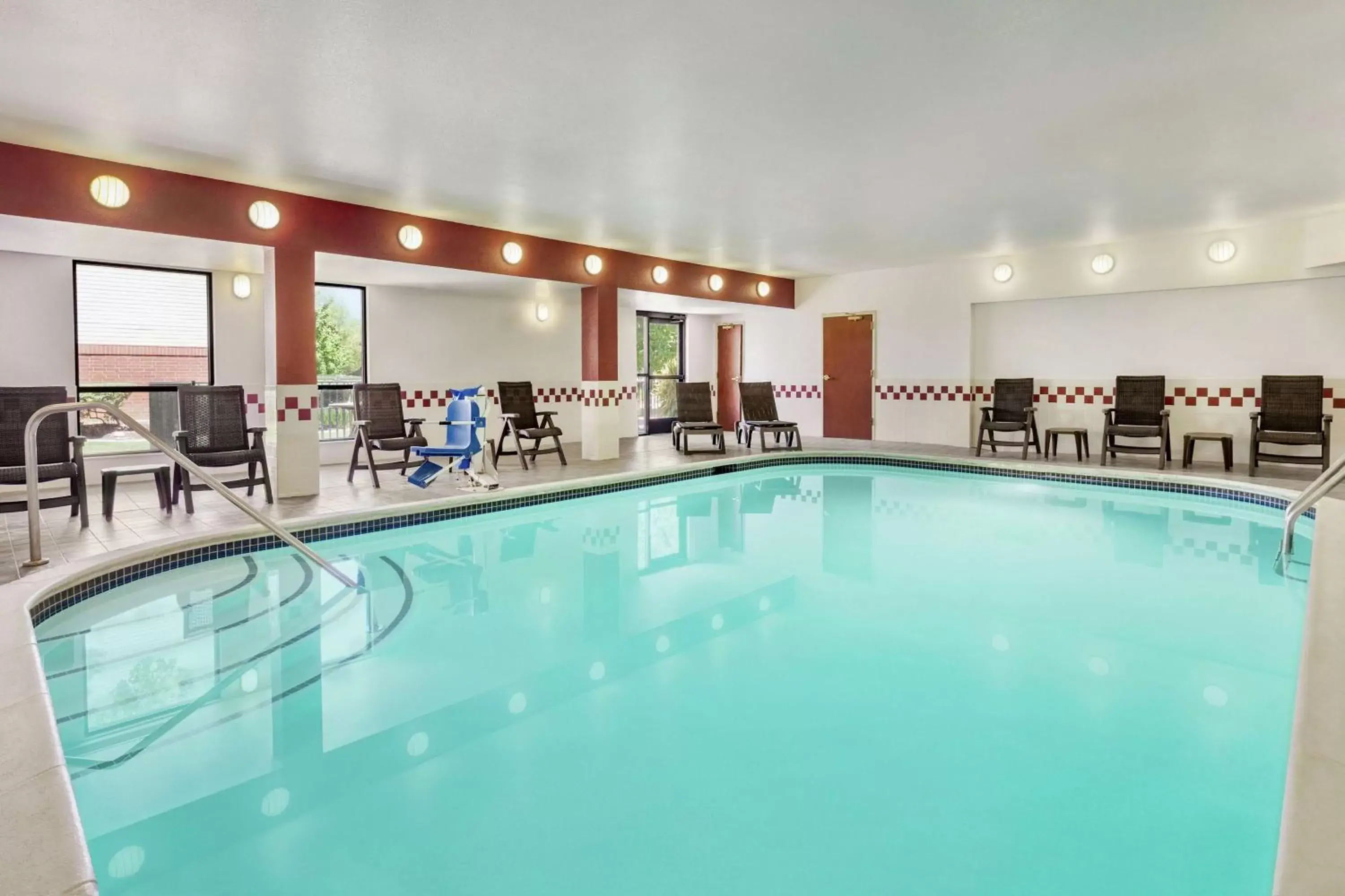Pool view in Hampton Inn Sacramento/Rancho Cordova Pool view in Hampton Inn Sacramento/Rancho Cordova