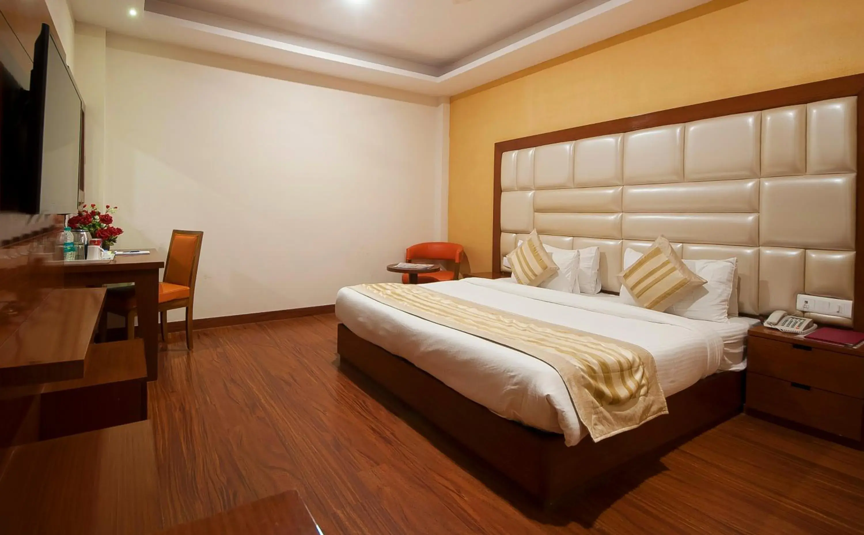 Bedroom, Bed in Hotel Ramhan Palace