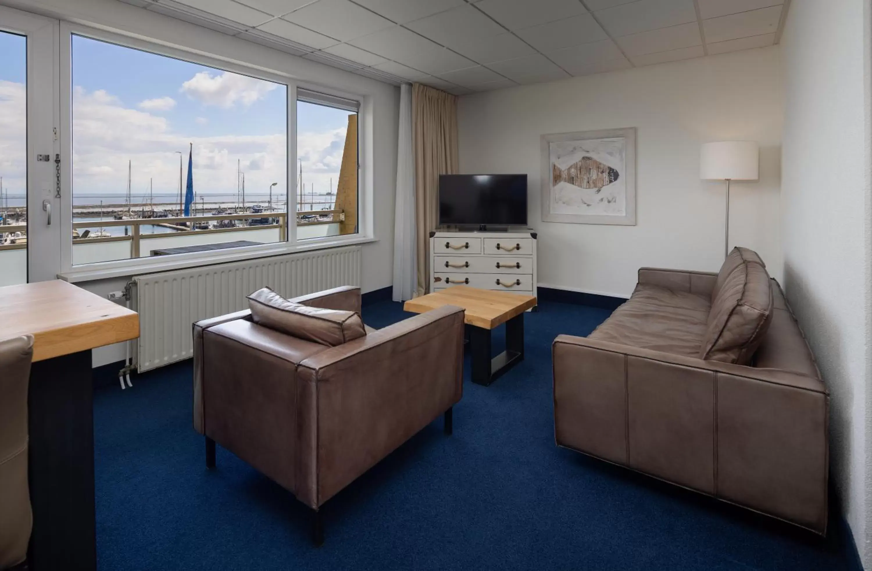 Photo of the whole room, Seating Area in WestCord Hotel Schylge