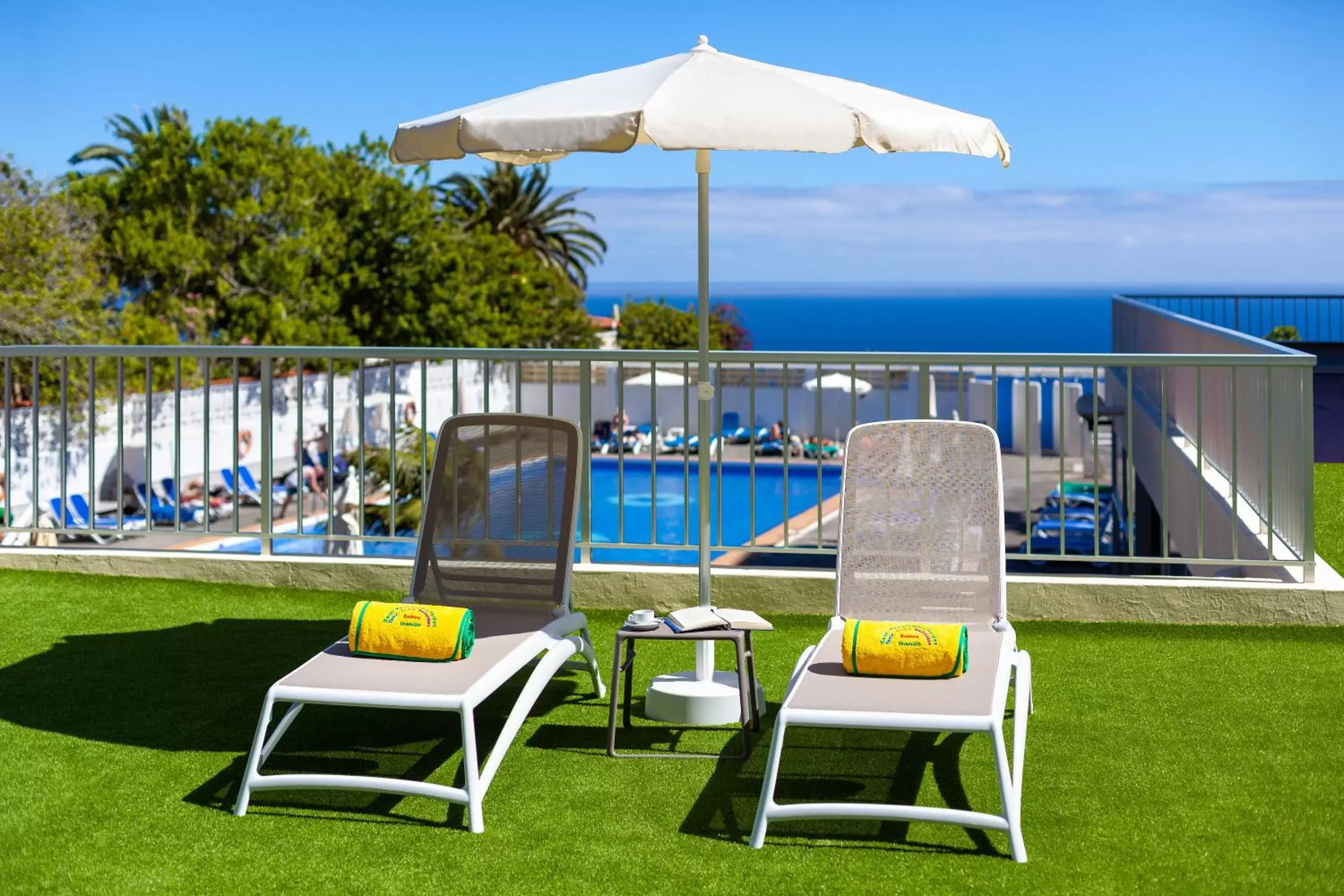 Balcony/Terrace, Swimming Pool in Hotel Panoramica Garden