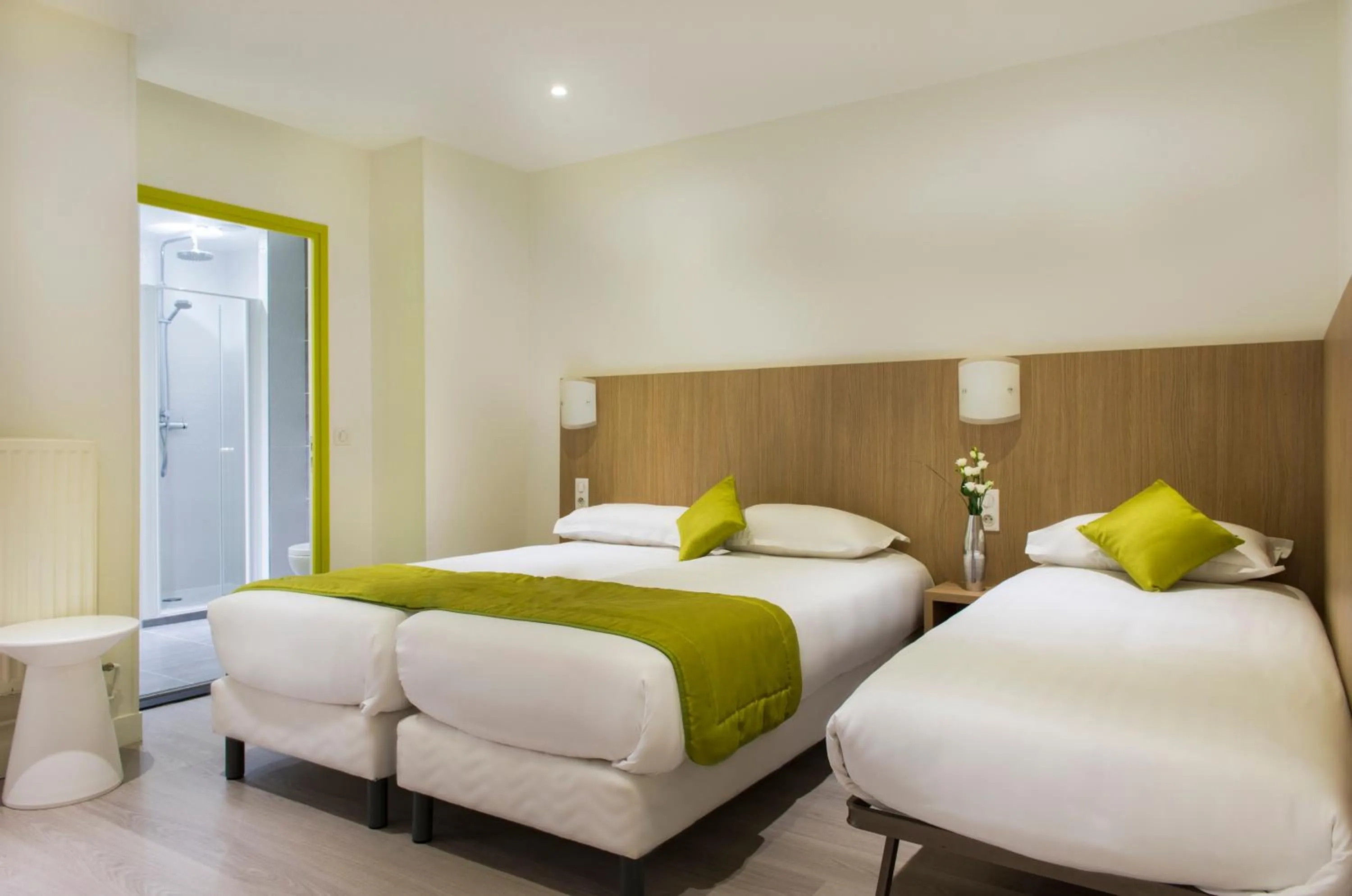 Triple Room in Hotel Bel Oranger Gare de Lyon