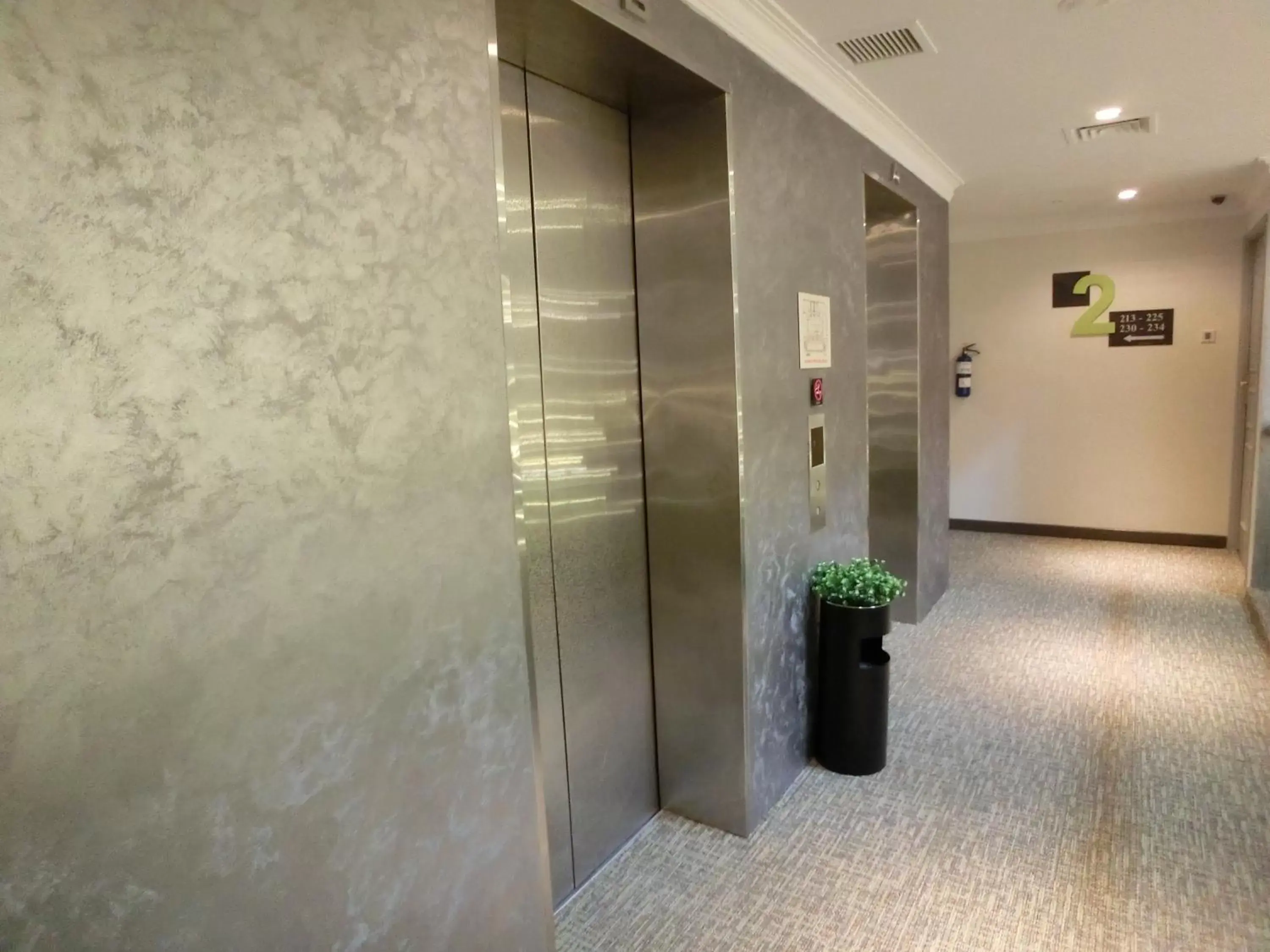 Decorative detail in Champion Hotel Decorative detail in Champion Hotel