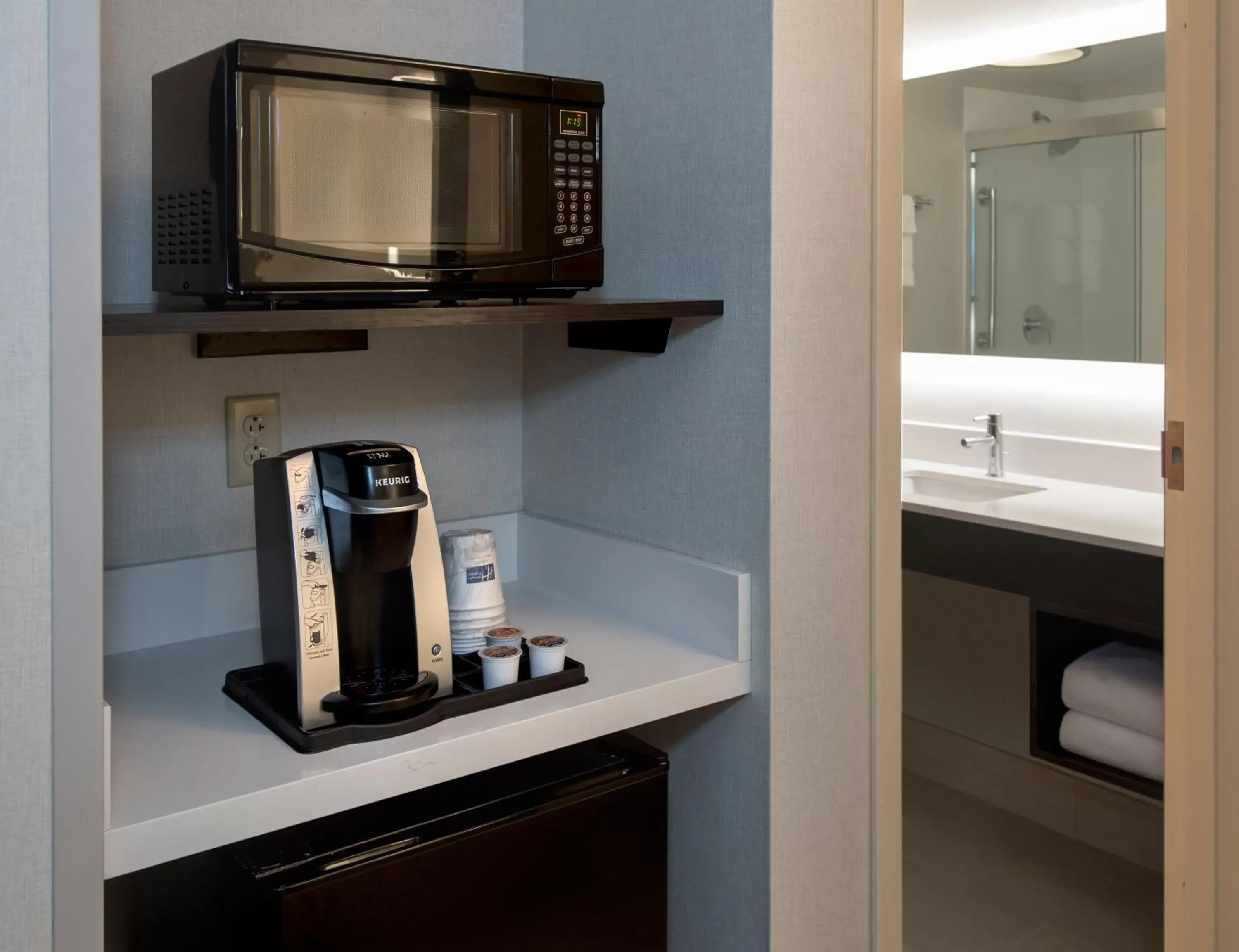 Photo of the whole room, Bathroom in Holiday Inn Express Great Barrington, an IHG Hotel