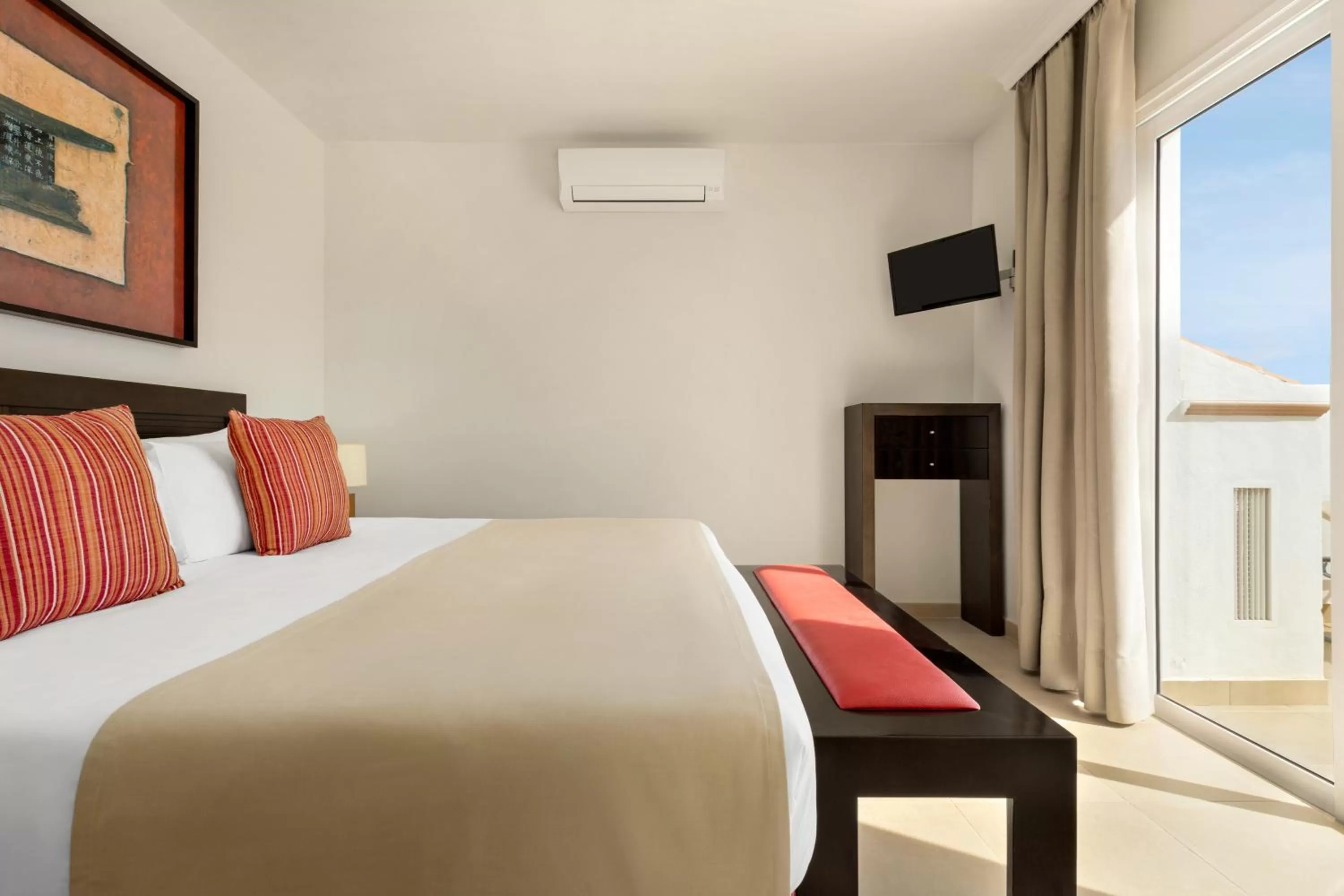 Bed in Wyndham Residences Golf del Sur