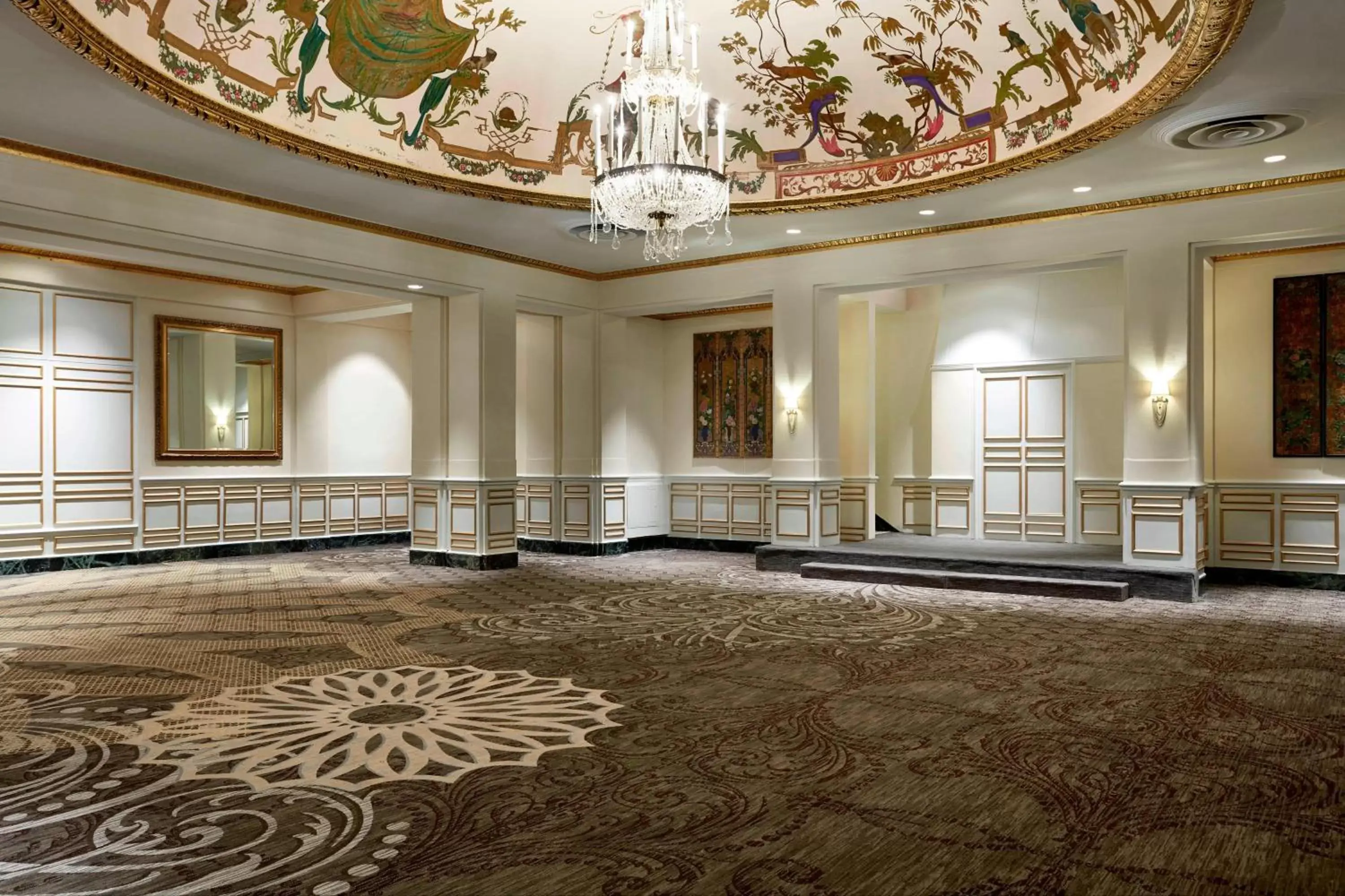 Meeting/conference room in The Mayflower Hotel, Autograph Collection