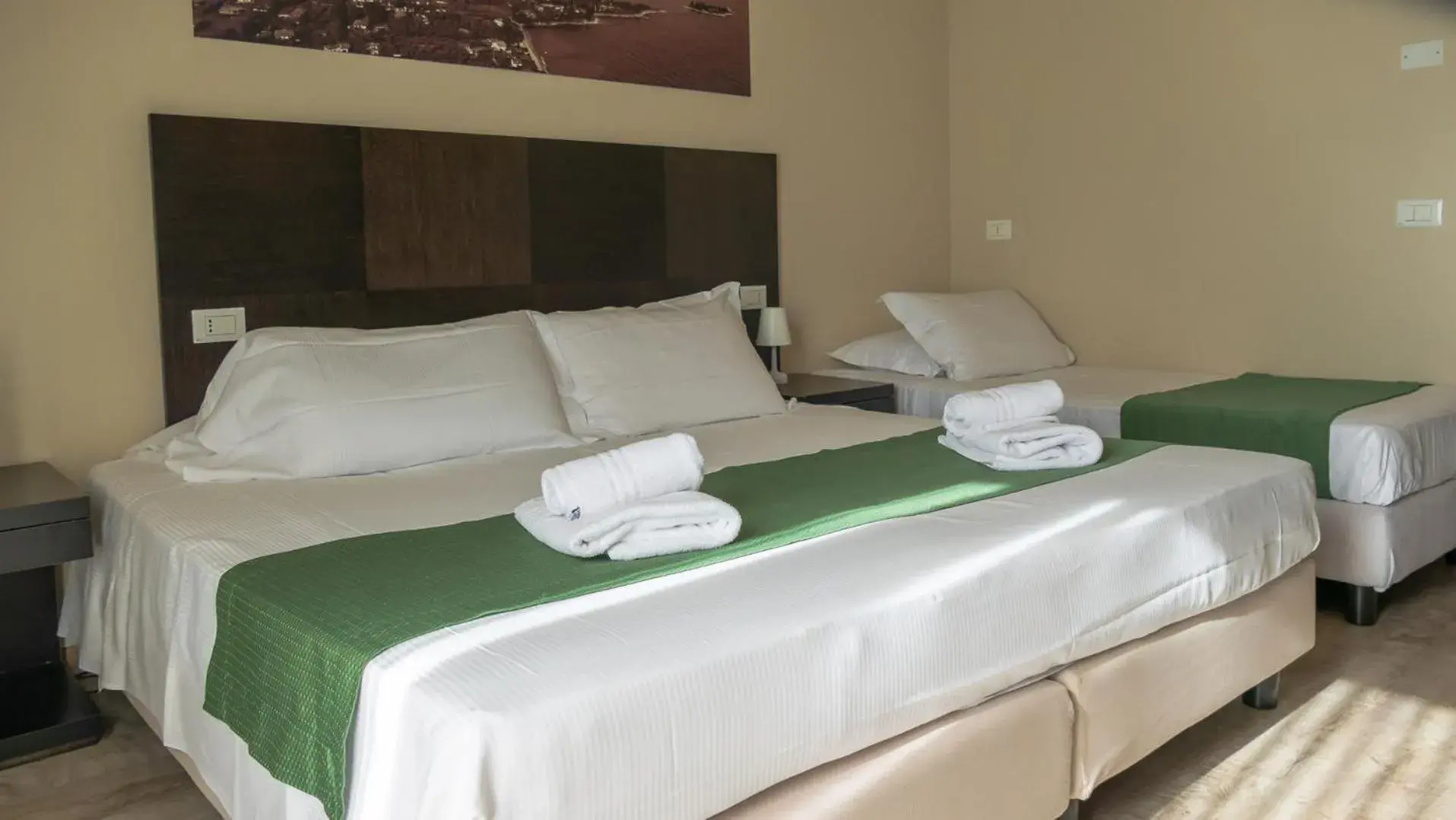 Triple Room in Hotel Venezia Park - ENJOY HOLIDAY Triple Room in Hotel Venezia Park - ENJOY HOLIDAY