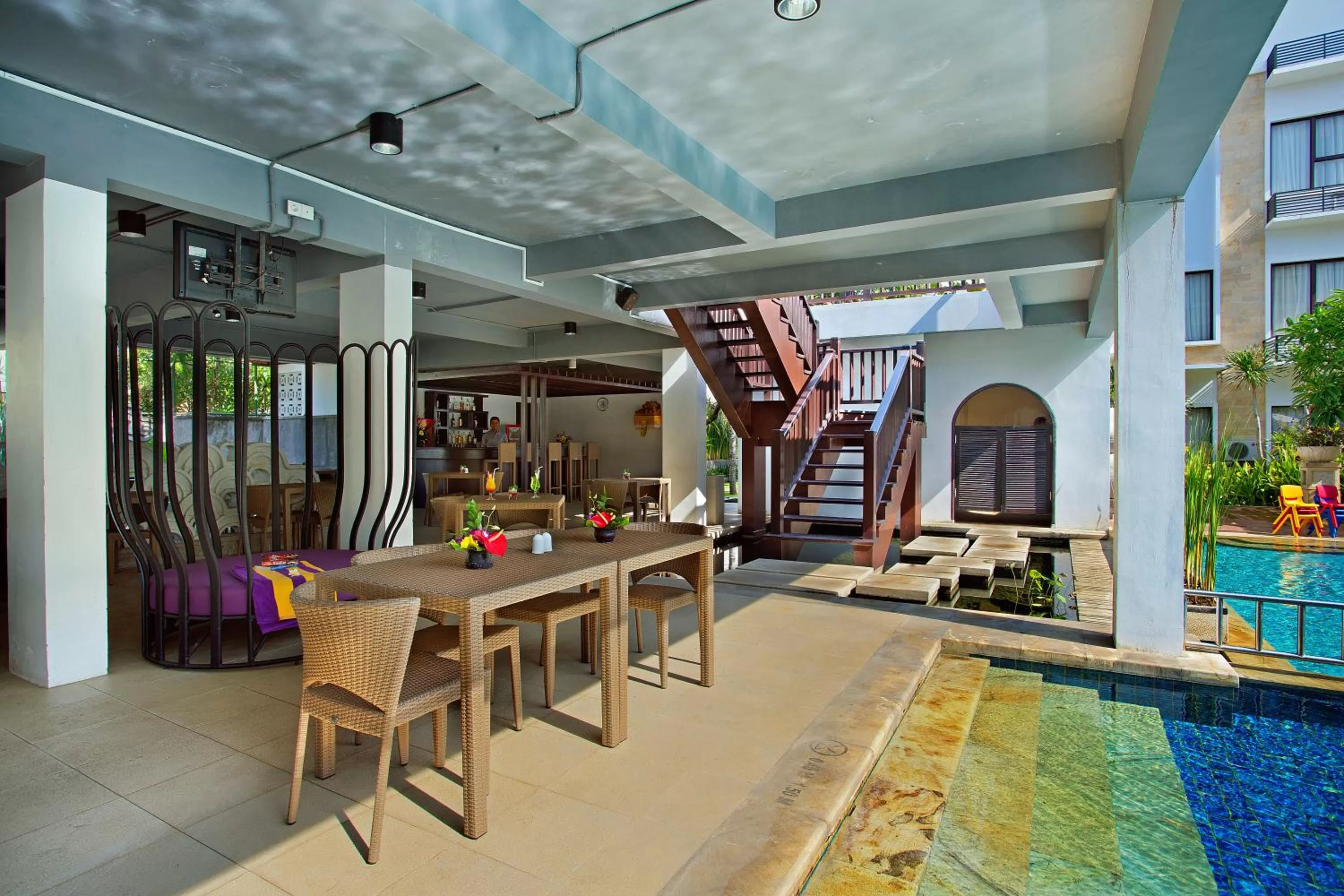 Restaurant/places to eat in Grand Inna Kuta