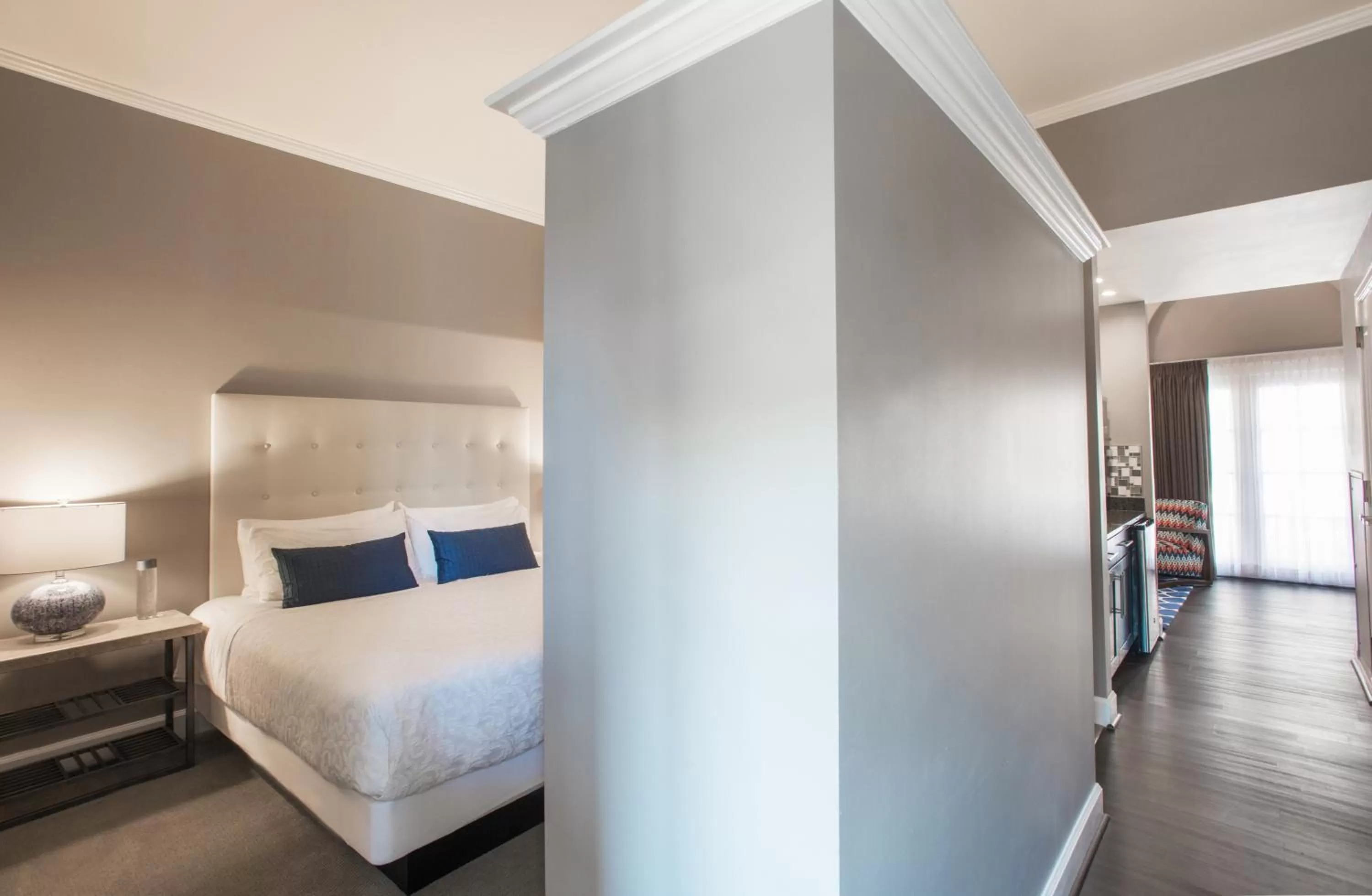 Bedroom, Bed in Magnolia Hotel Omaha