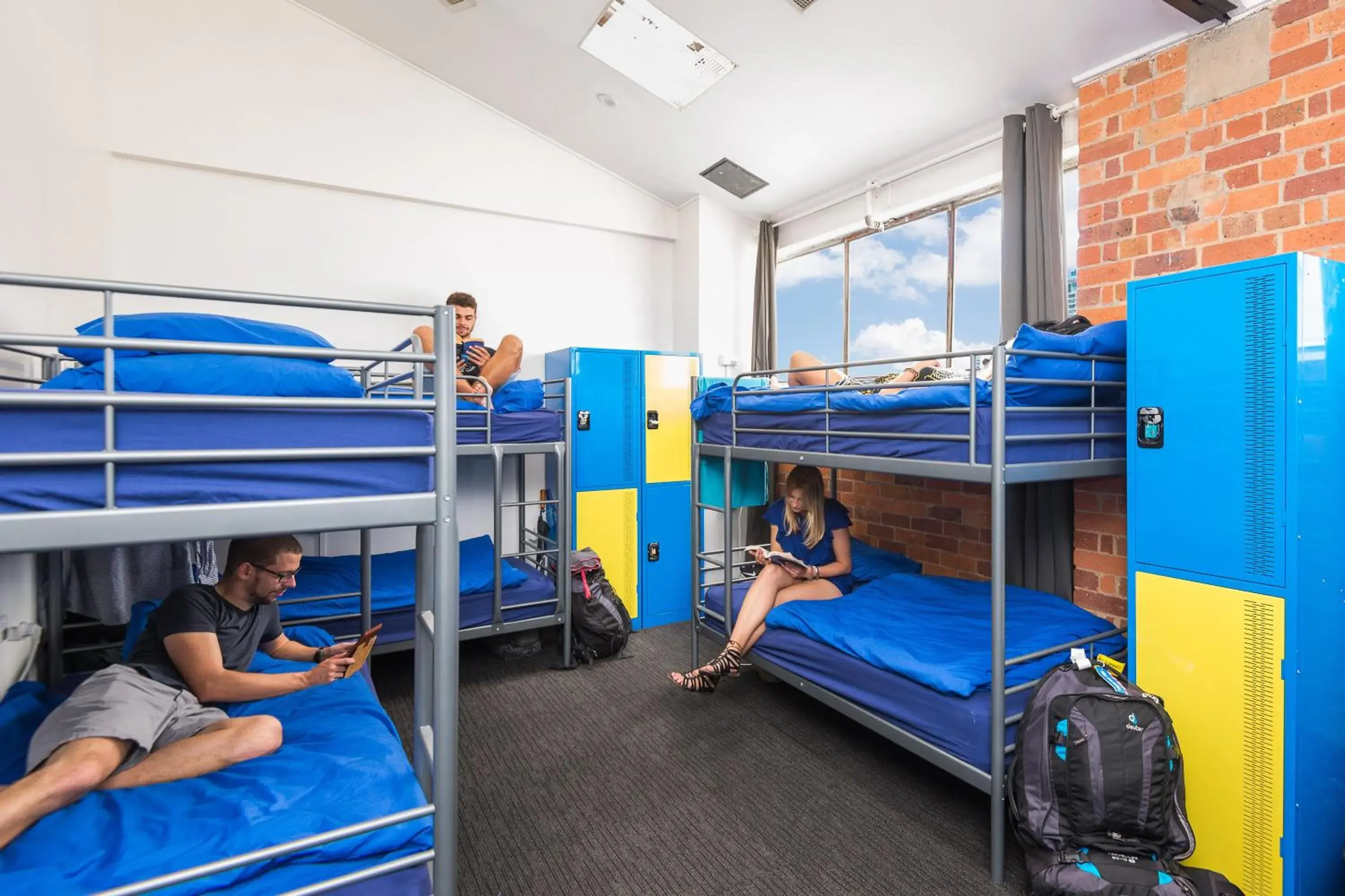 Photo of the whole room, Bunk Bed in Summer House Backpackers Brisbane